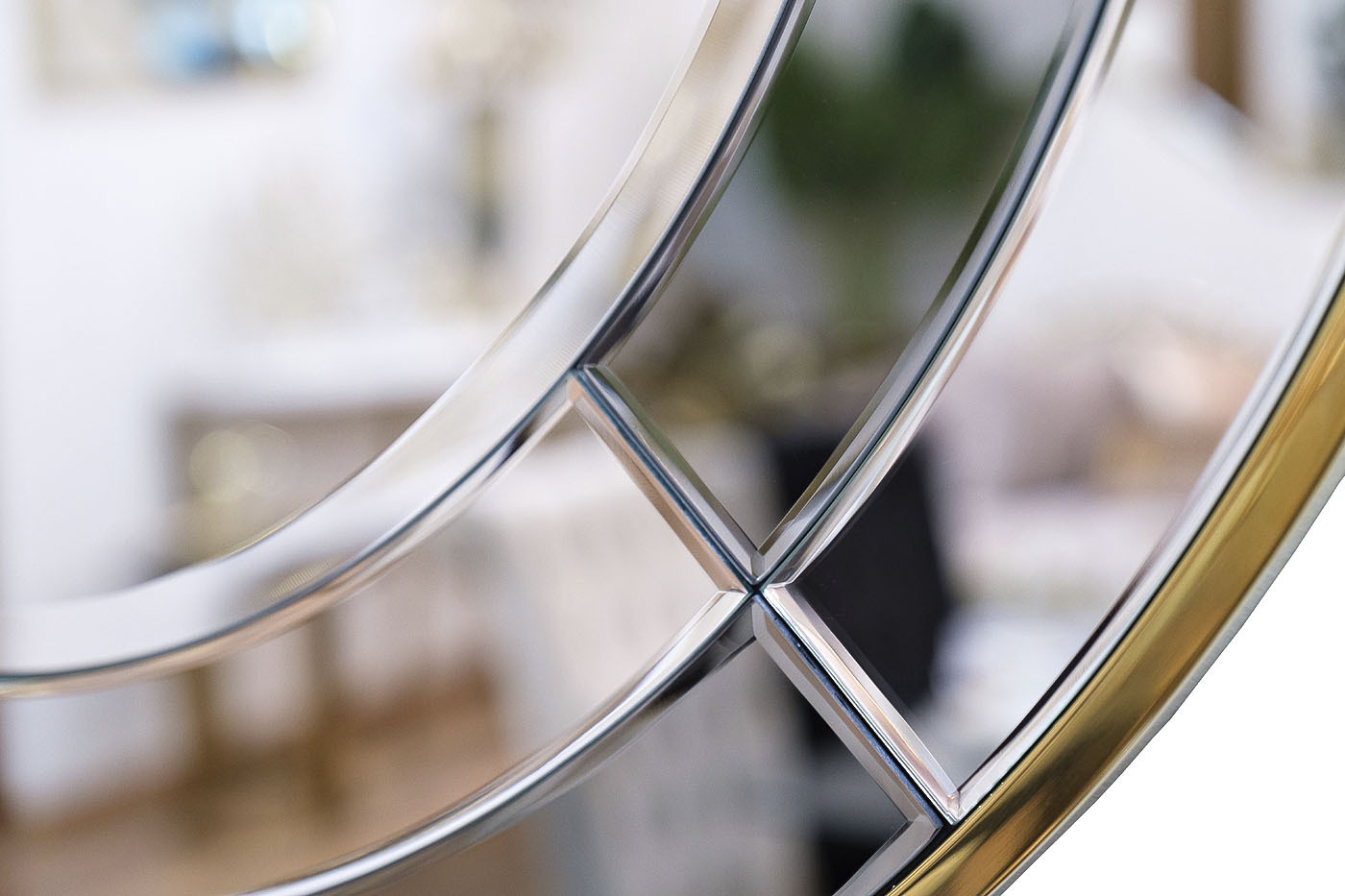 Зеркало в двухцветной зеркальной раме/золото Garda Decor KFG091