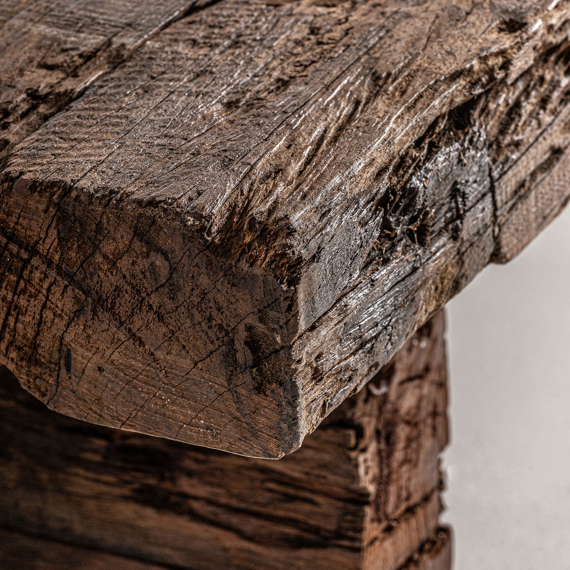 Журнальный столик SLIVEN Vical