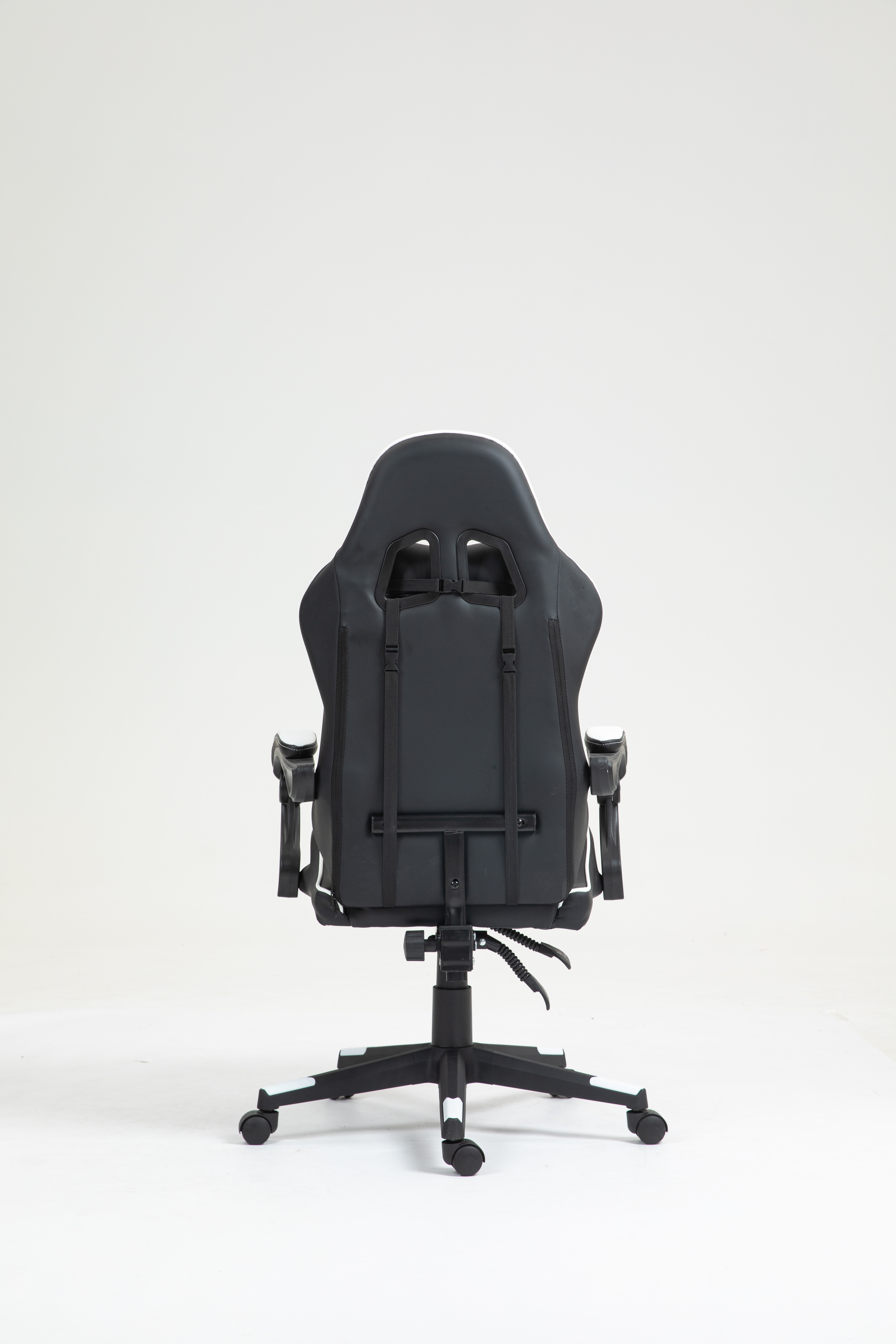 Кресло спортивное TopChairs Shadow черно-белый Stool Group