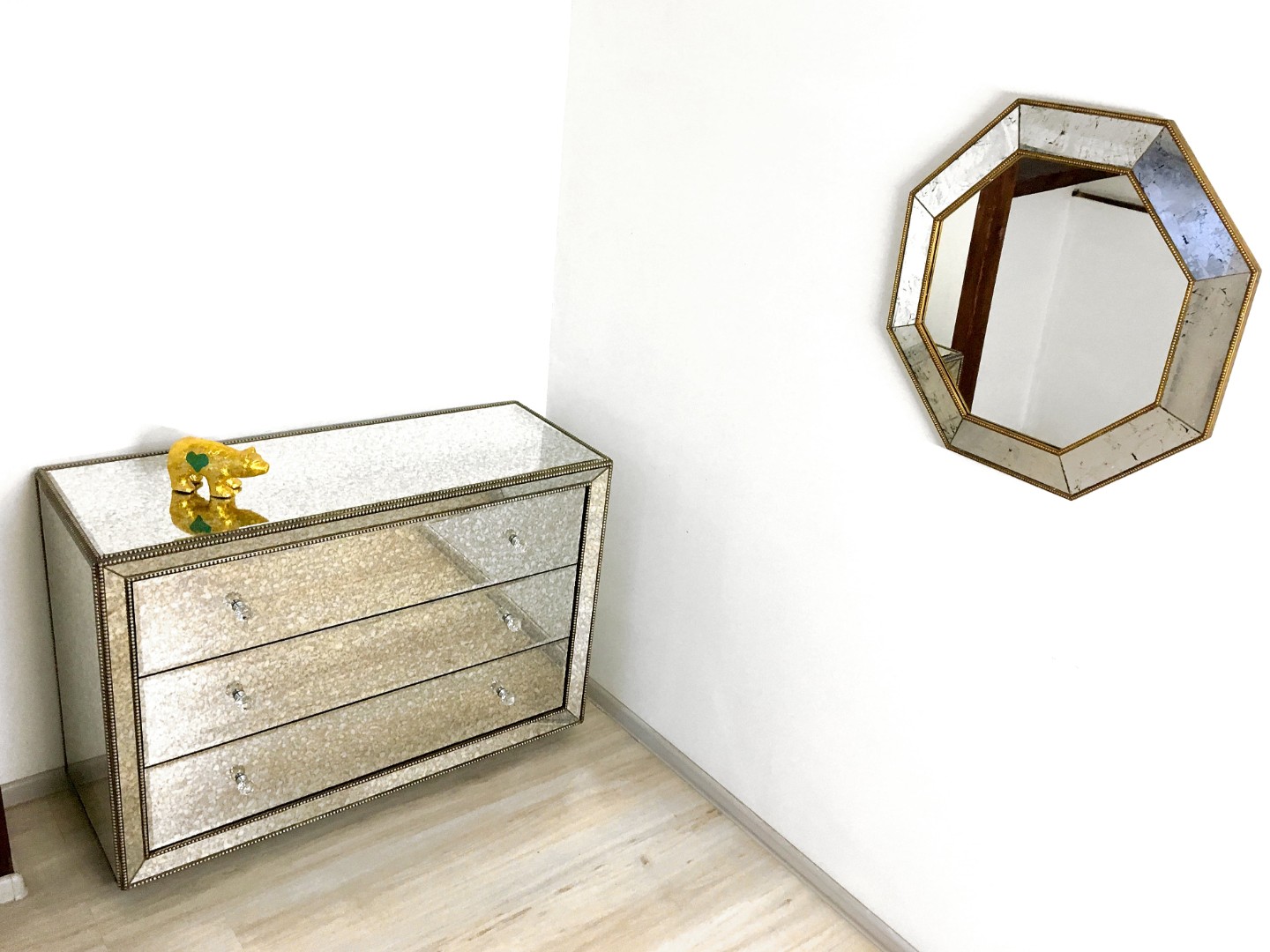 Зеркальный комод BountyHome Hugo mv167