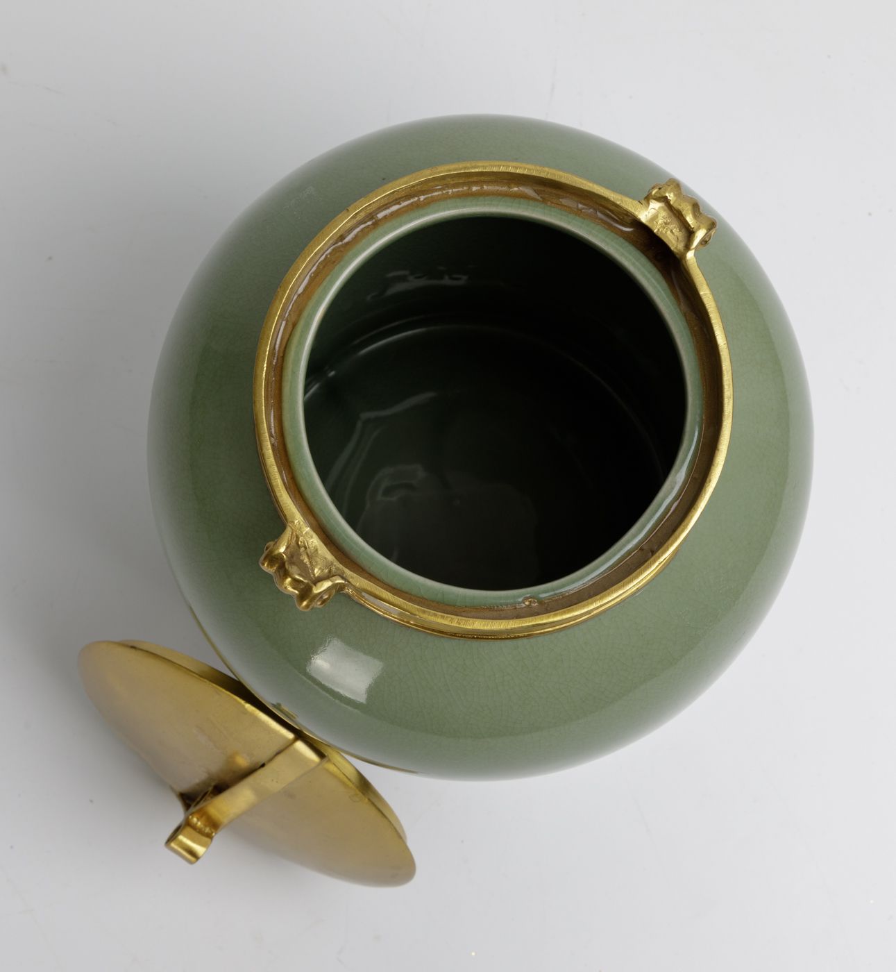 Ваза с крышкой Glasar A141ECS/U19