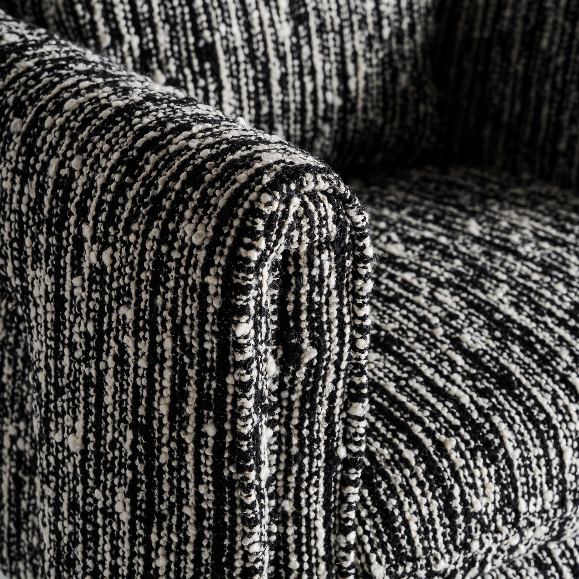 Современное кресло Kostov Vical