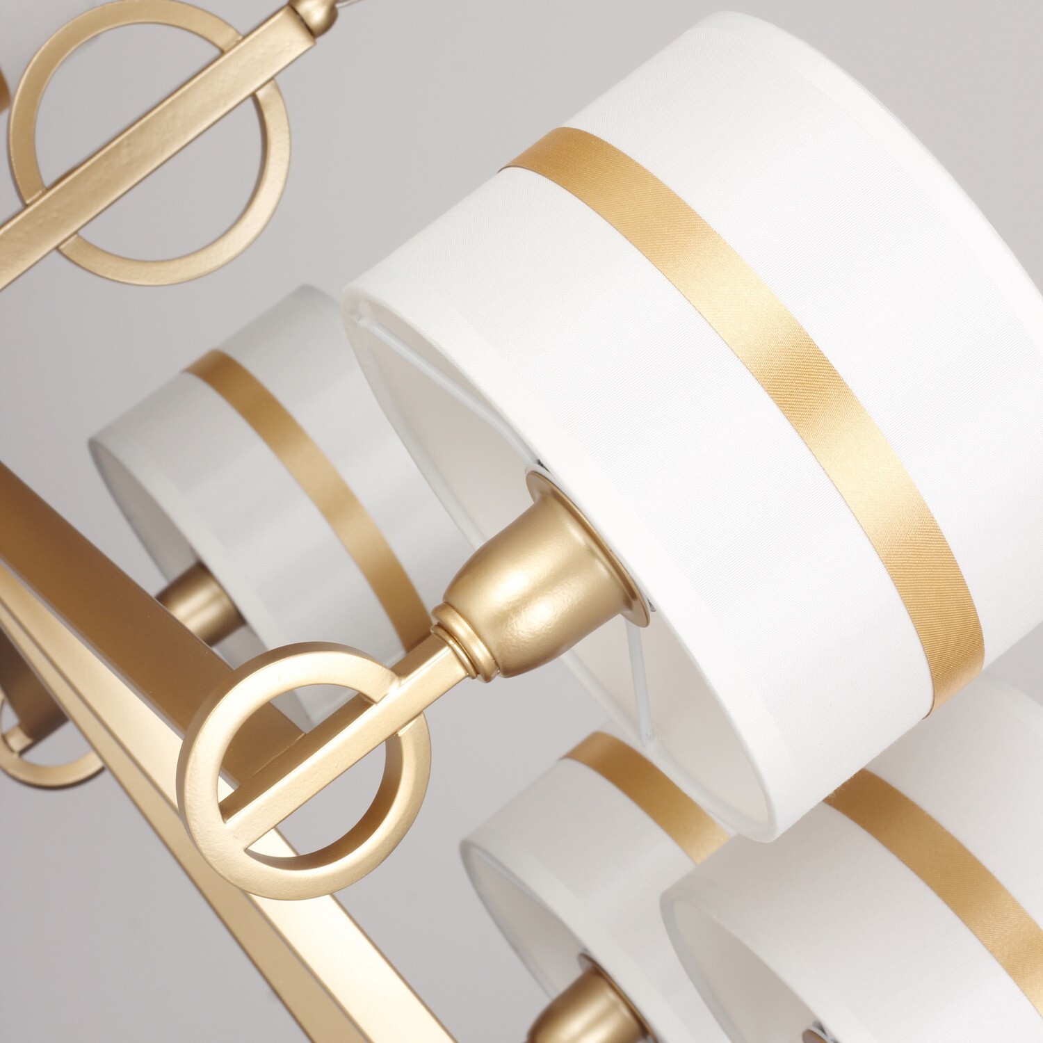 Люстра Favourite 2634-8P