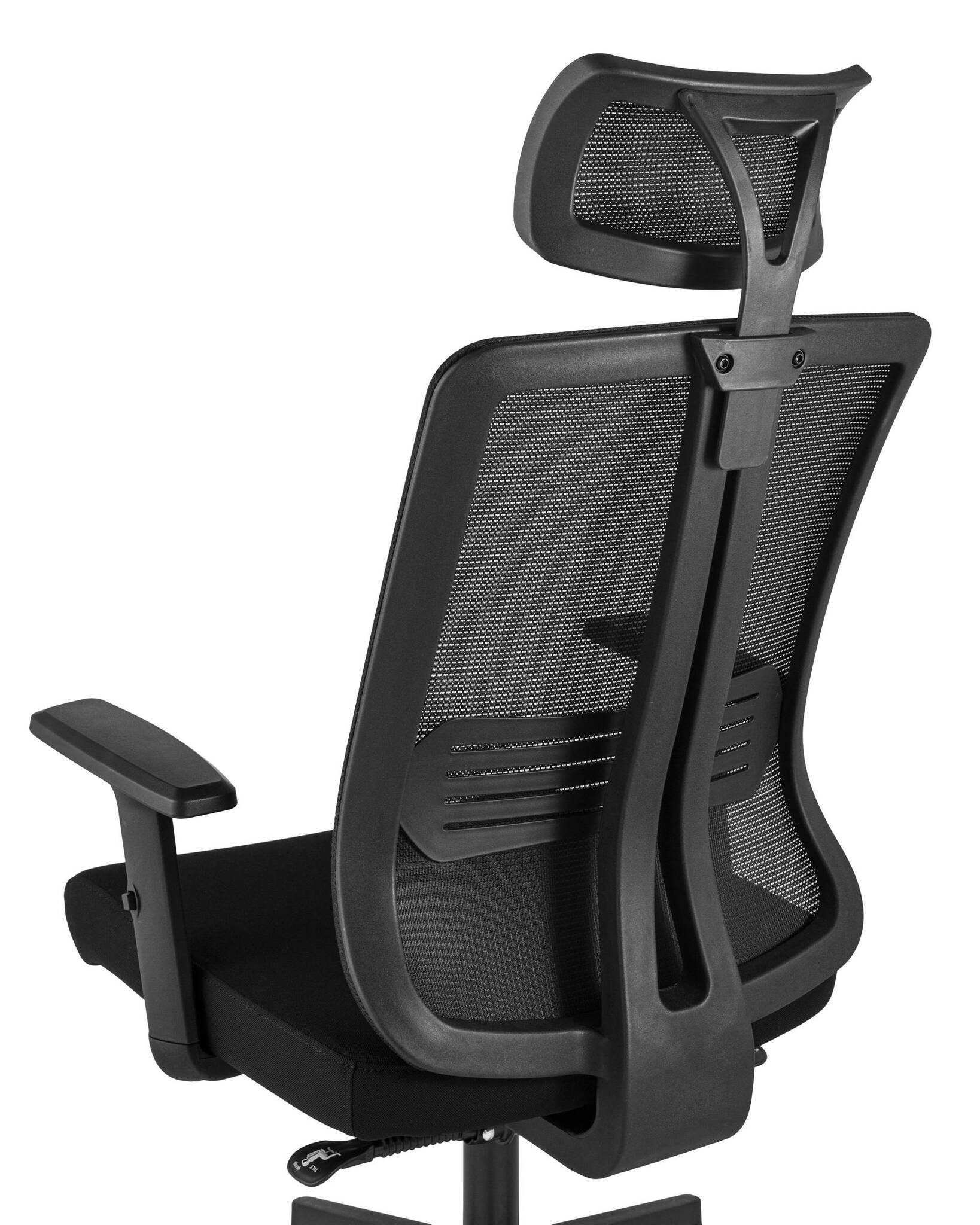 Кресло руководителяs Post черное TopChairs