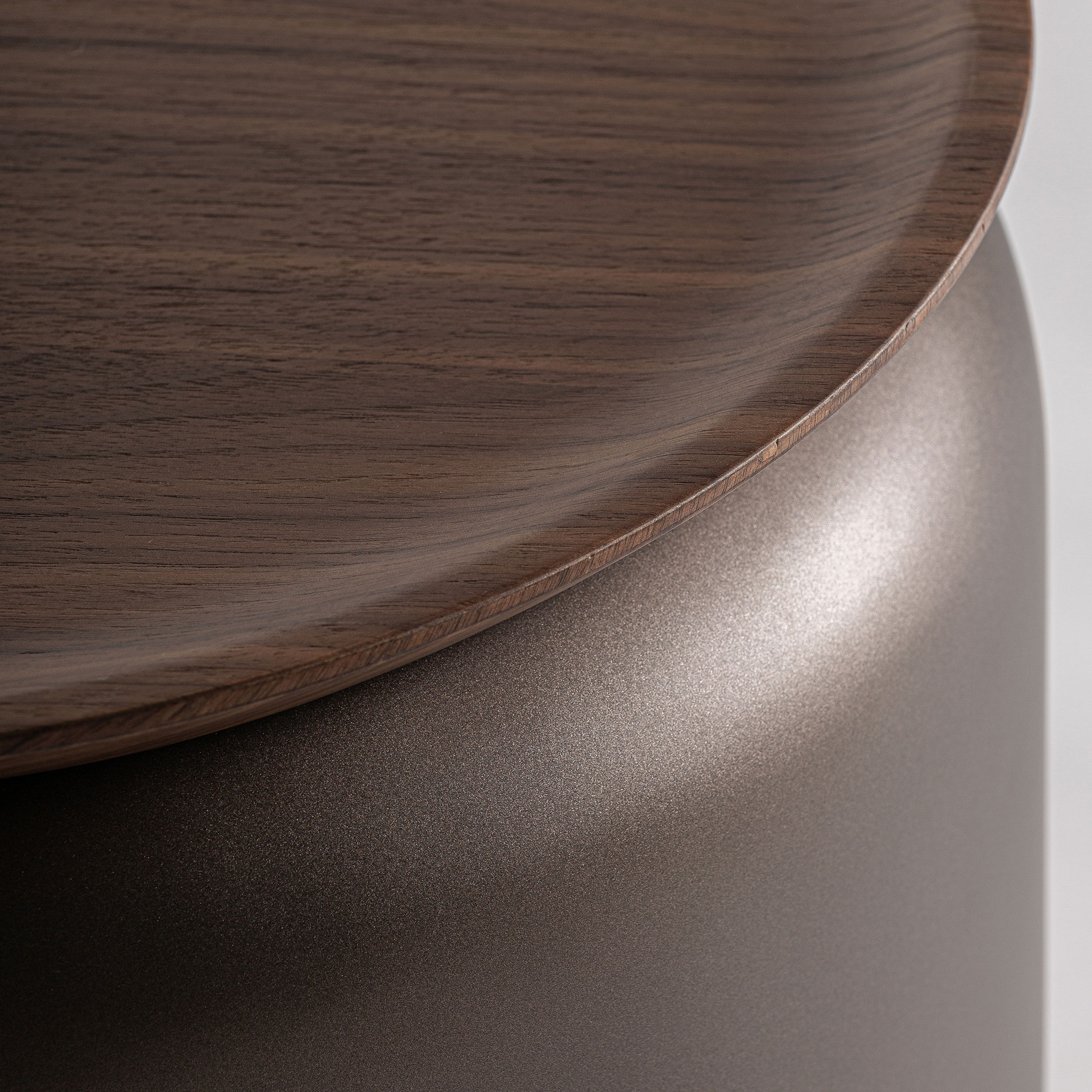 Приставной столик Bugdorf Vical