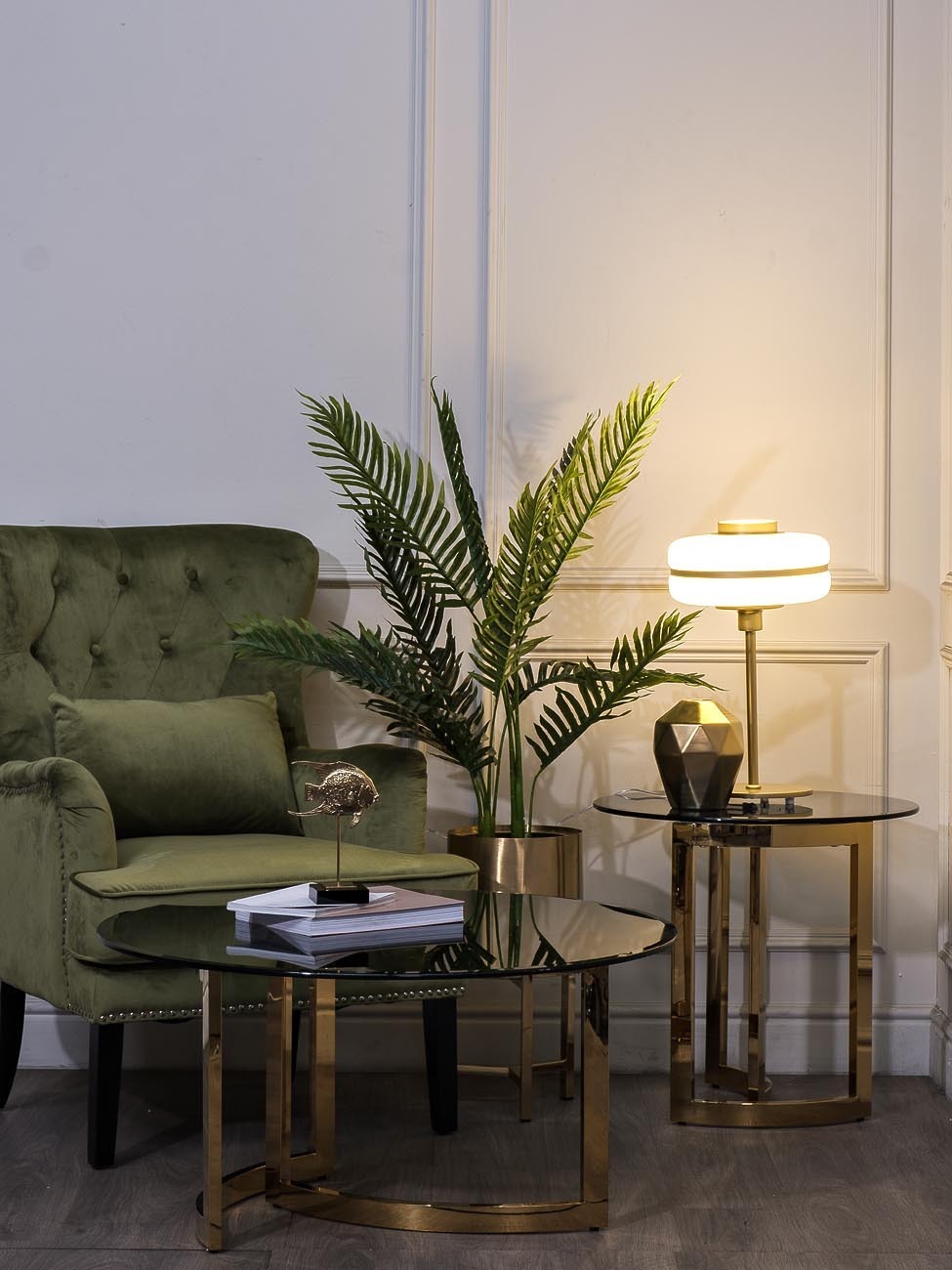 Стол журнальный золотой с темным стеклом Garda Decor 47ED-CT062GOLD