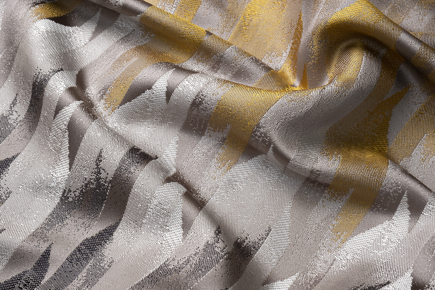 Ткань портьерная CASCADA с золотым Garda Decor 138AL-51773603-CASCADA SZOL