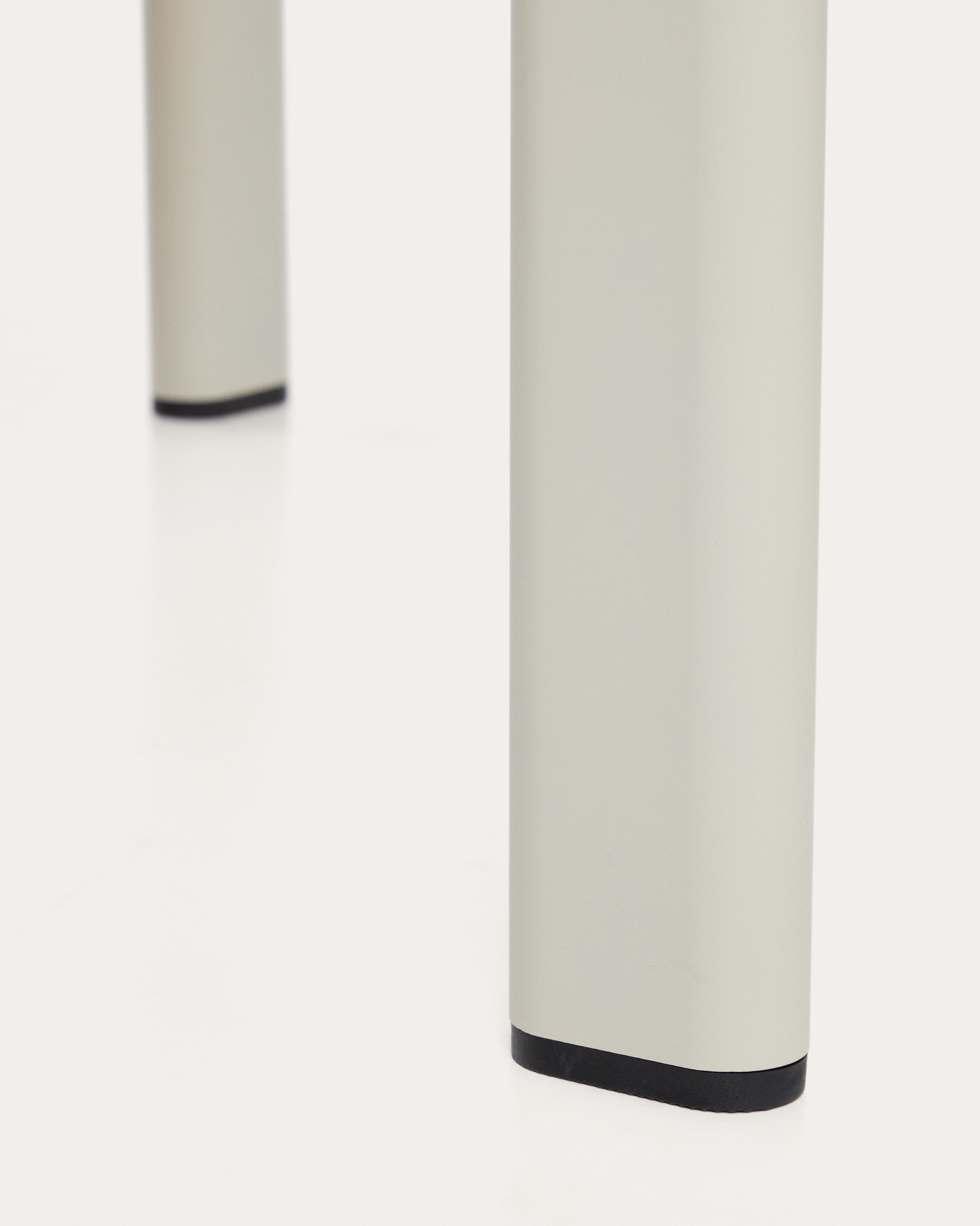 Уличный стол Anafi с бежевой столешницей из спеченного камня, 220 x 100 см La Forma 482165