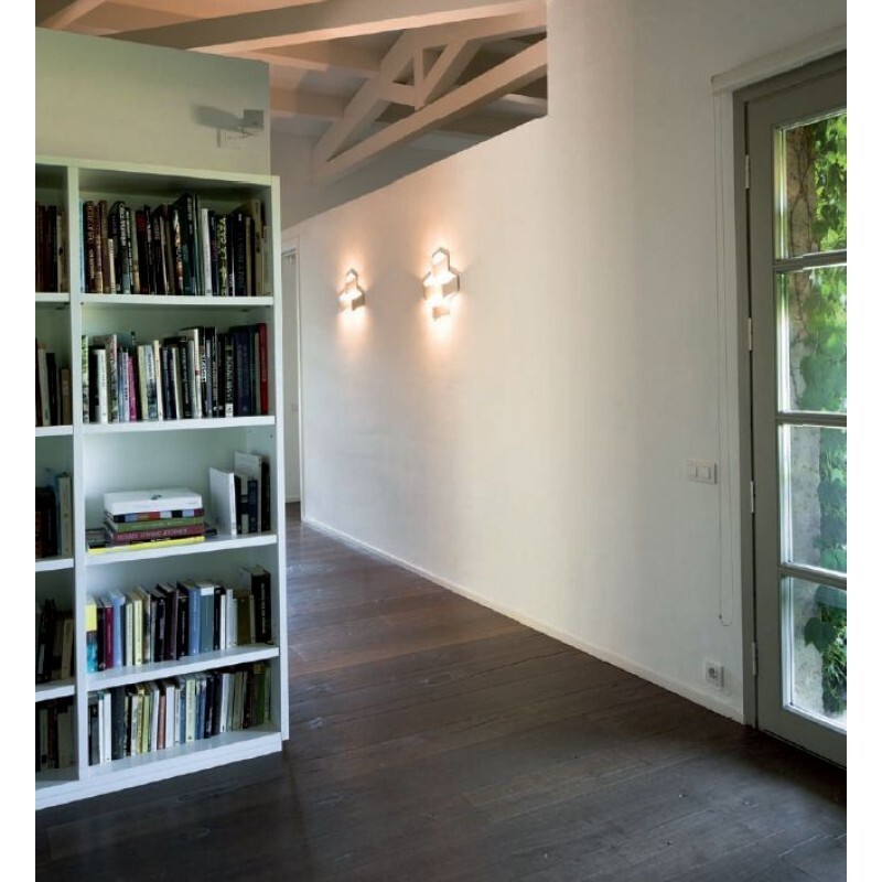 Настенный светильник Vibia Fold Surface 4204 Настенный светильник Vibia Fold Surface 4204