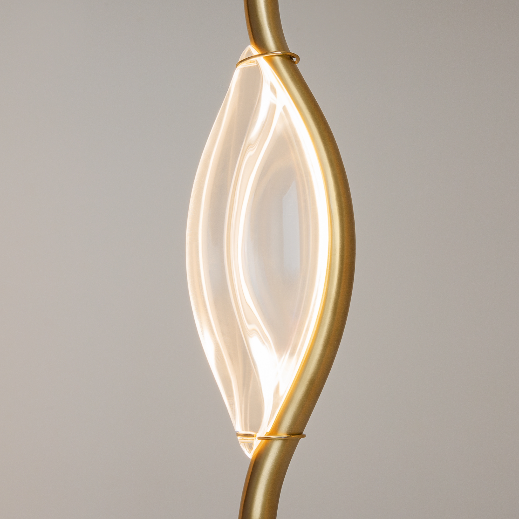 Подвесной светильник Maytoni MOD347PL-L8BS3K