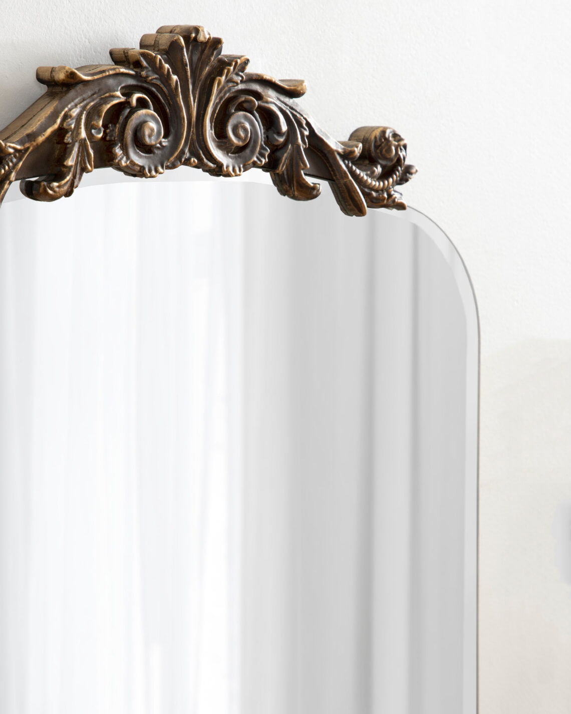 Золотое зеркало Арендал Louvre Home LHDWM021123SH