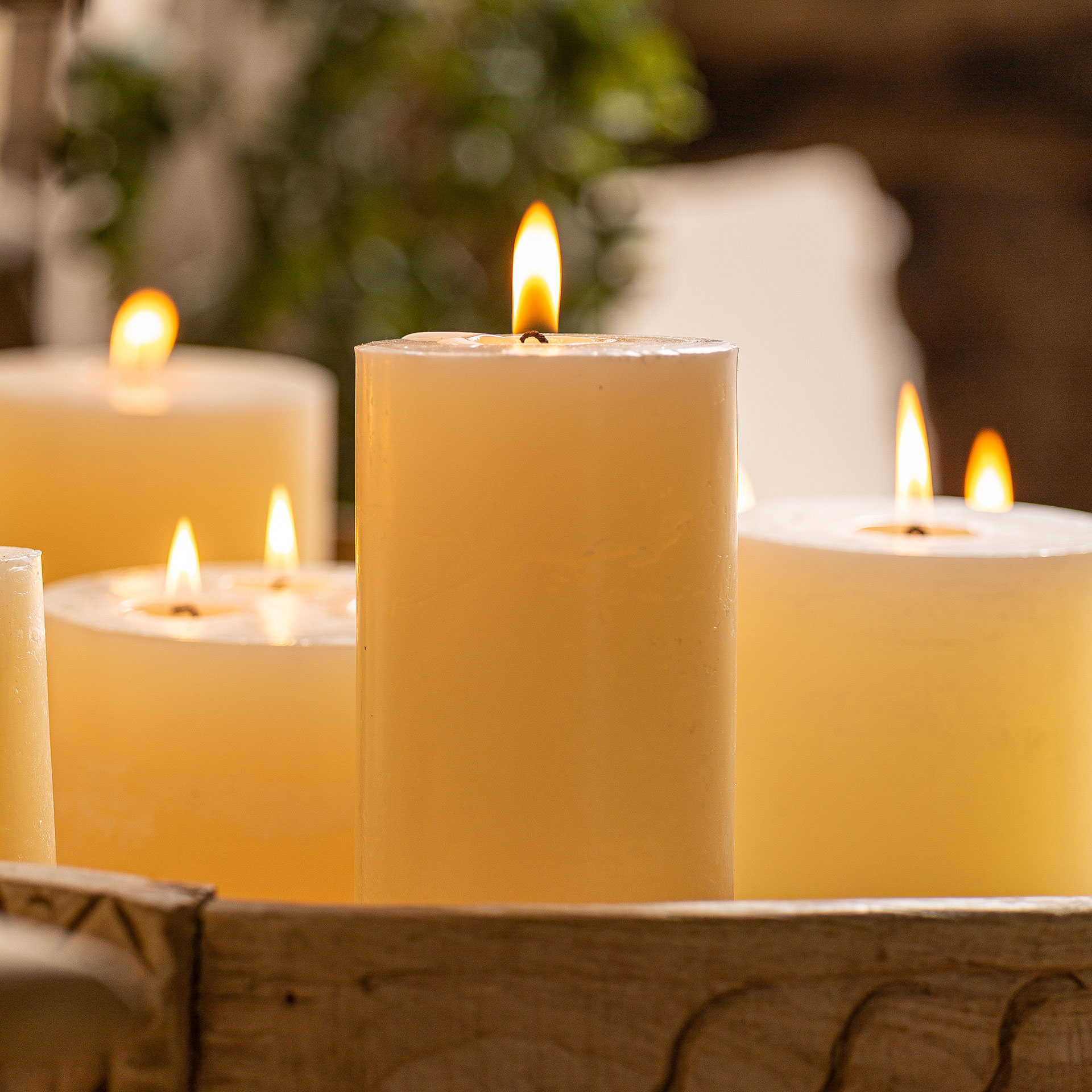 Круглая свеча GRASLE кремового цвета 900 г Vical