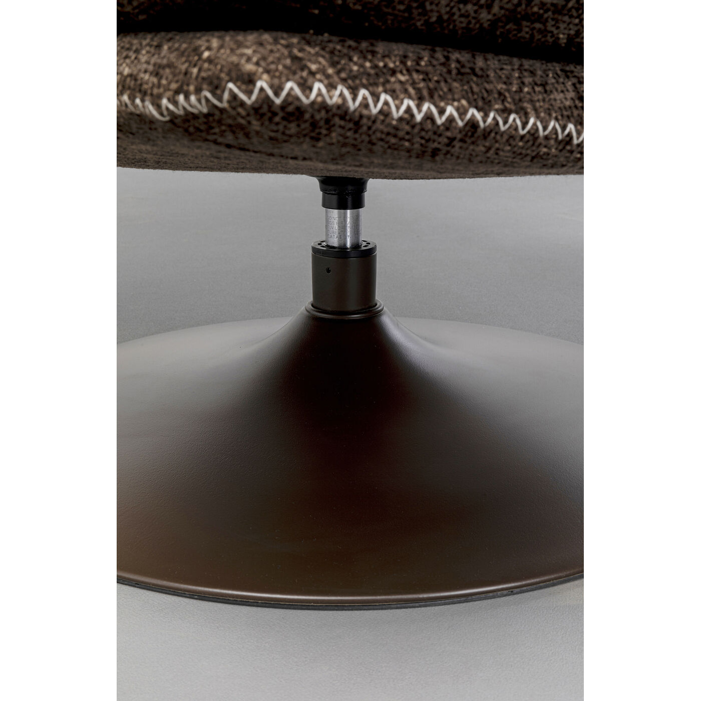 Кресло вращающееся + Пуф Montreal KARE 87933