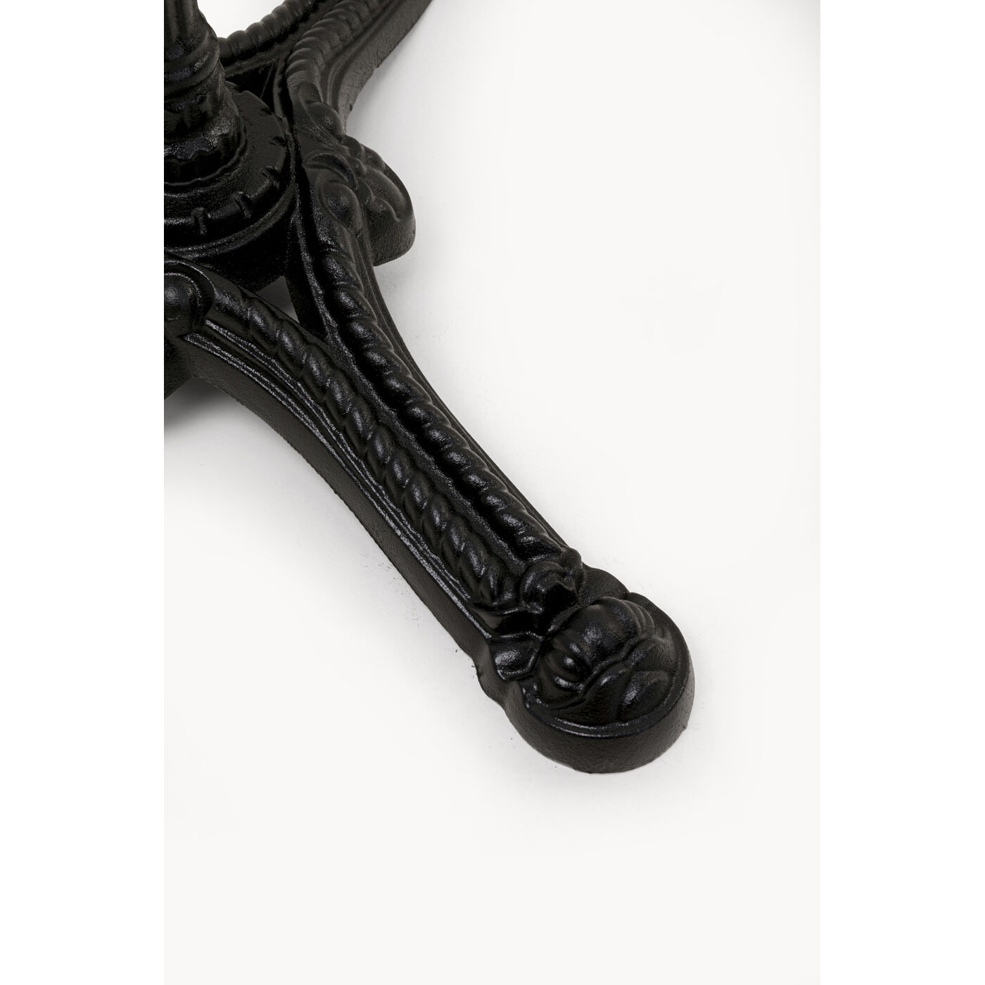 Стол барный Kaffeehaus White Ø60cm KARE 70761