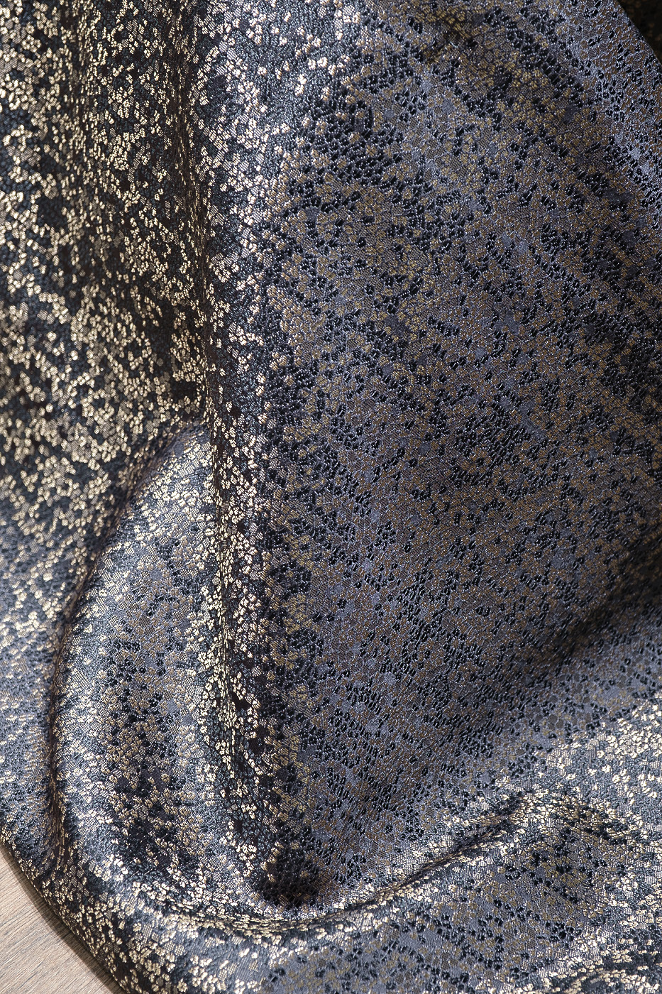 Покрывало BARI 260х260см бронзовое Garda Decor GD-TEL04-POKR BRONZ