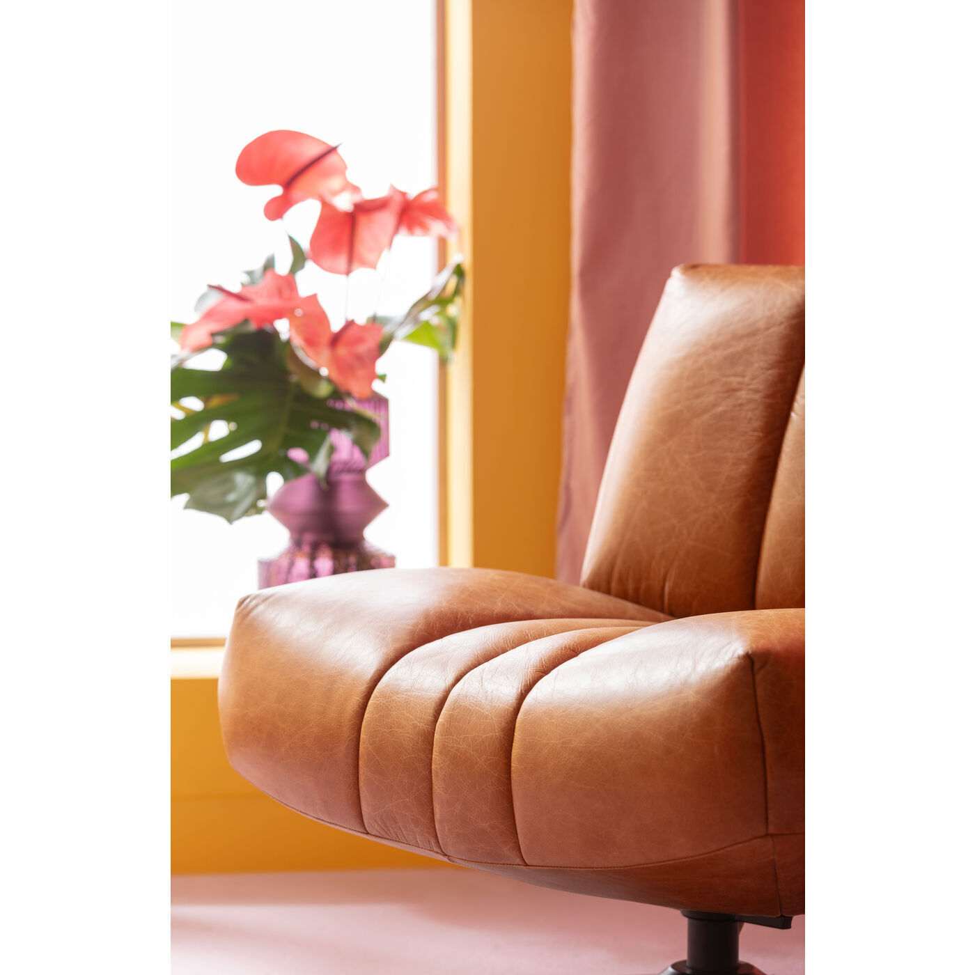 Кресло вращающееся KARE Napa Valley 87139