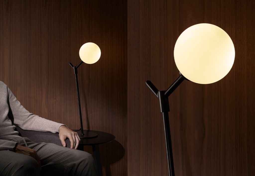 Настольная лампа Atom черная Aromas del Campo