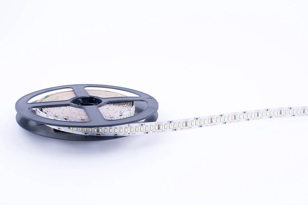 Лента светодиодная SWG SWG4240-12-24-W-M