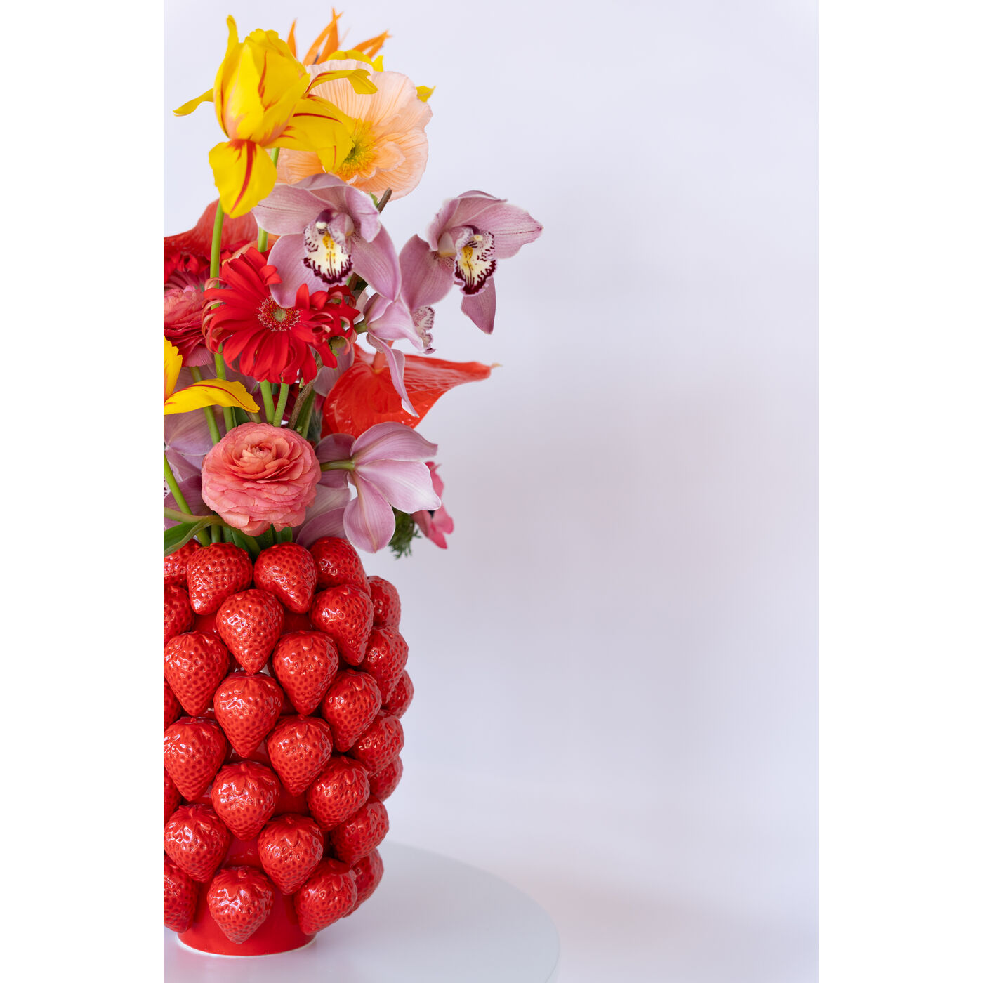 Ваза Strawberries Red 24cm KARE 56564