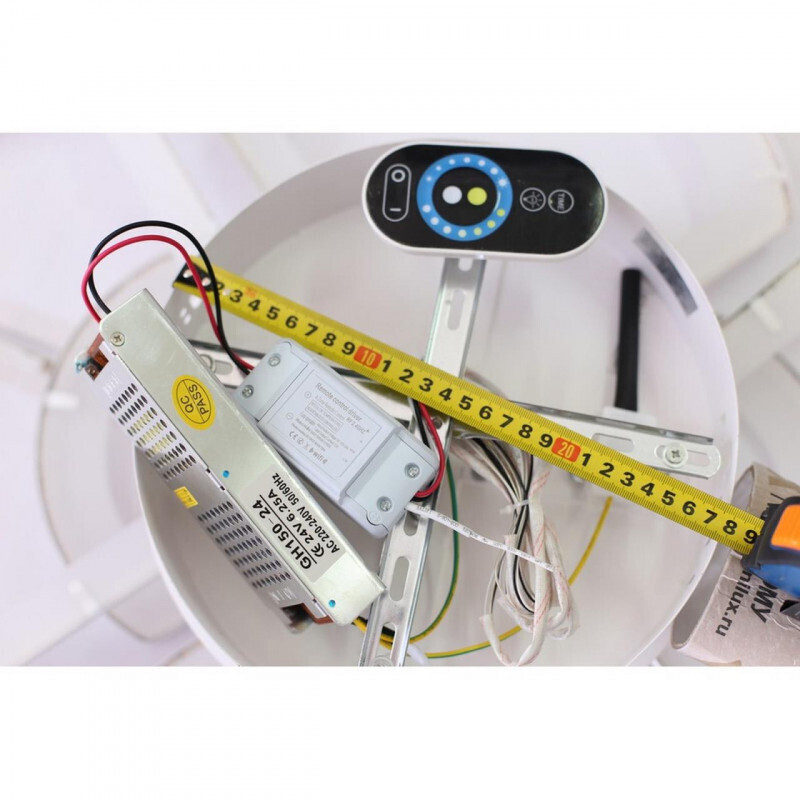 Накладная люстра Omnilux OML-49207-144