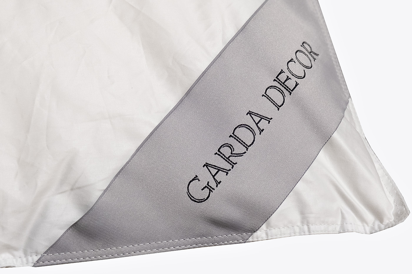 Одеяло Орион 140х205см 100% белый пух сибирского гуся Garda Decor 104BP-11420