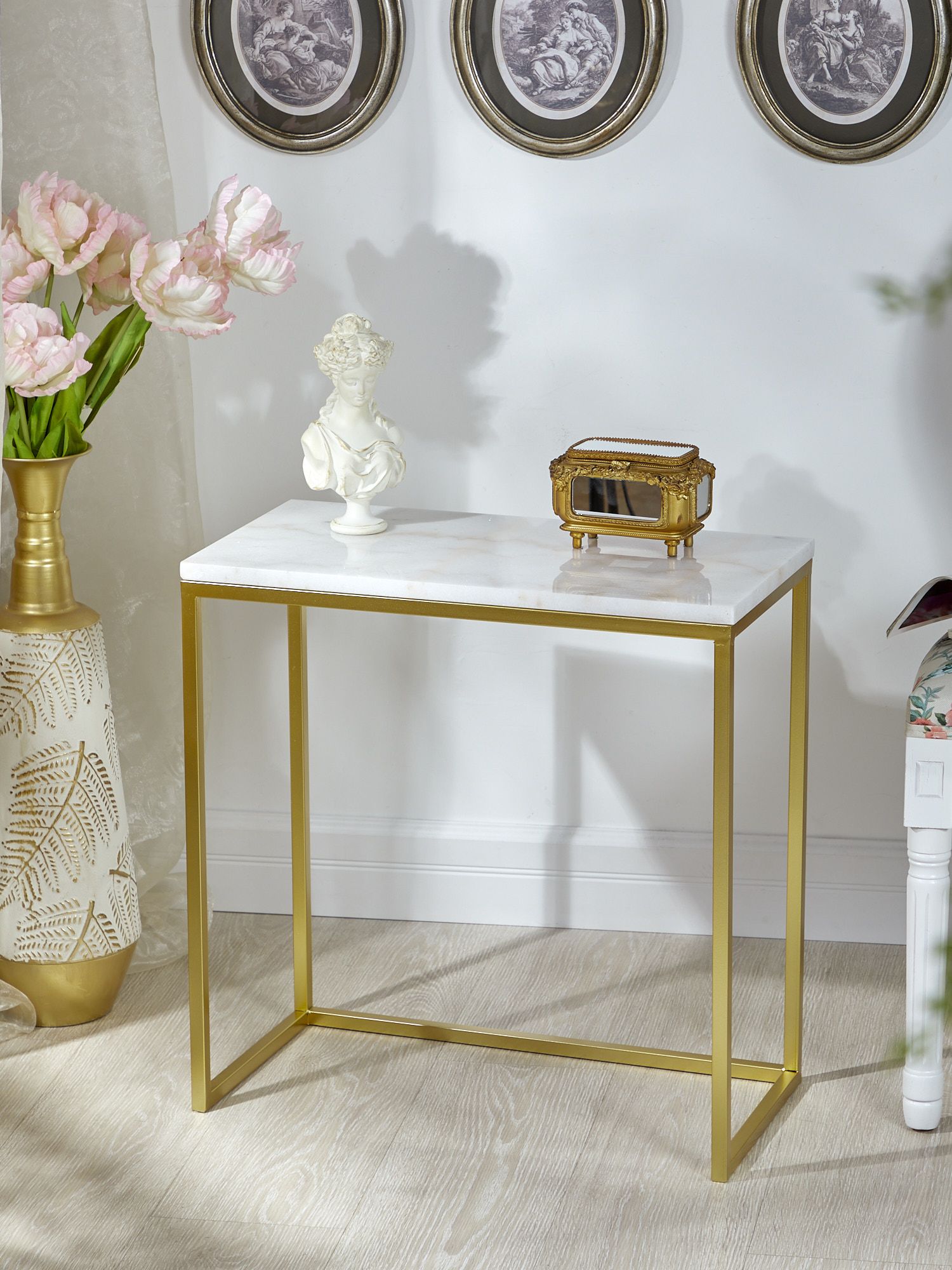 Столик приставной с белым мрамором Glasar 54-023