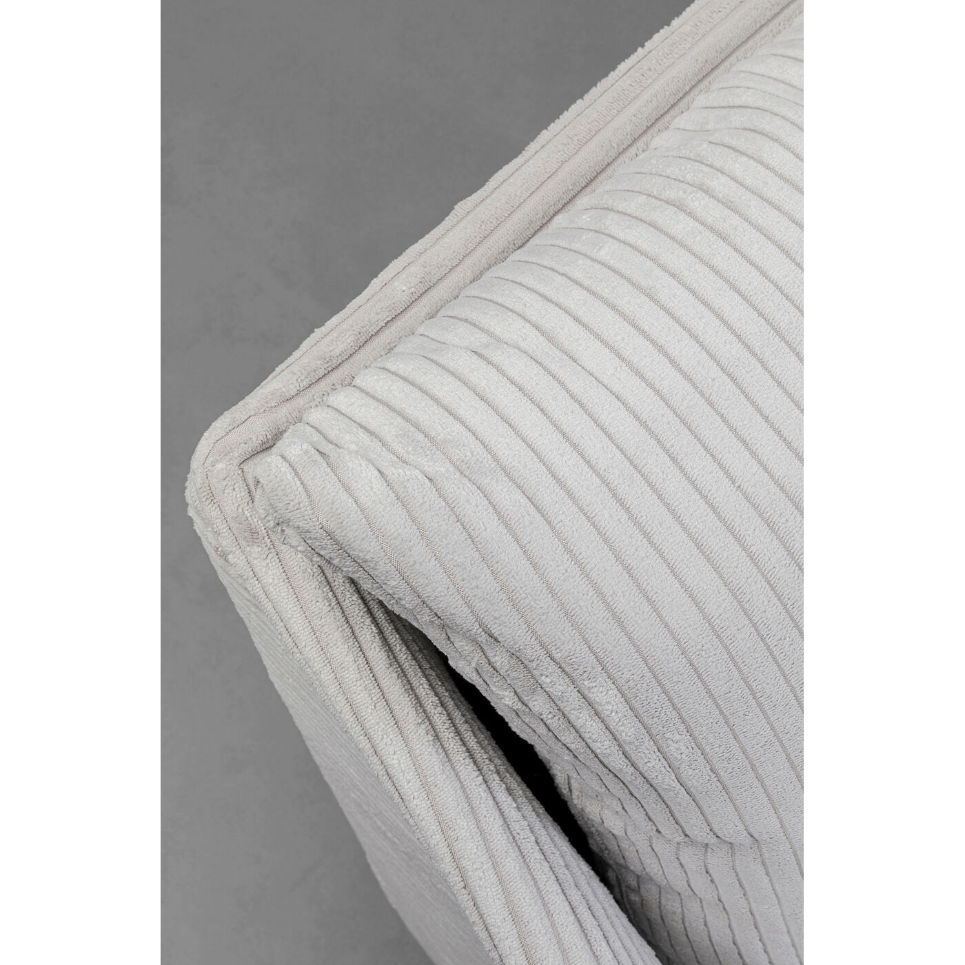 Кресло вращающееся Milo Beige KARE 87836