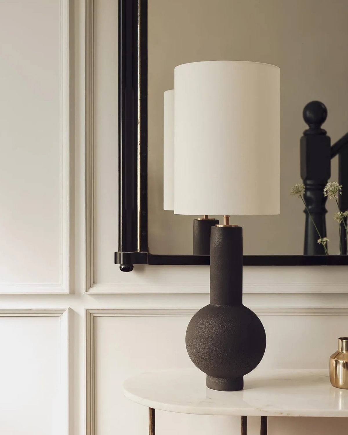 Черная настольная лампа Коэн Louvre Home LTL804822MGI