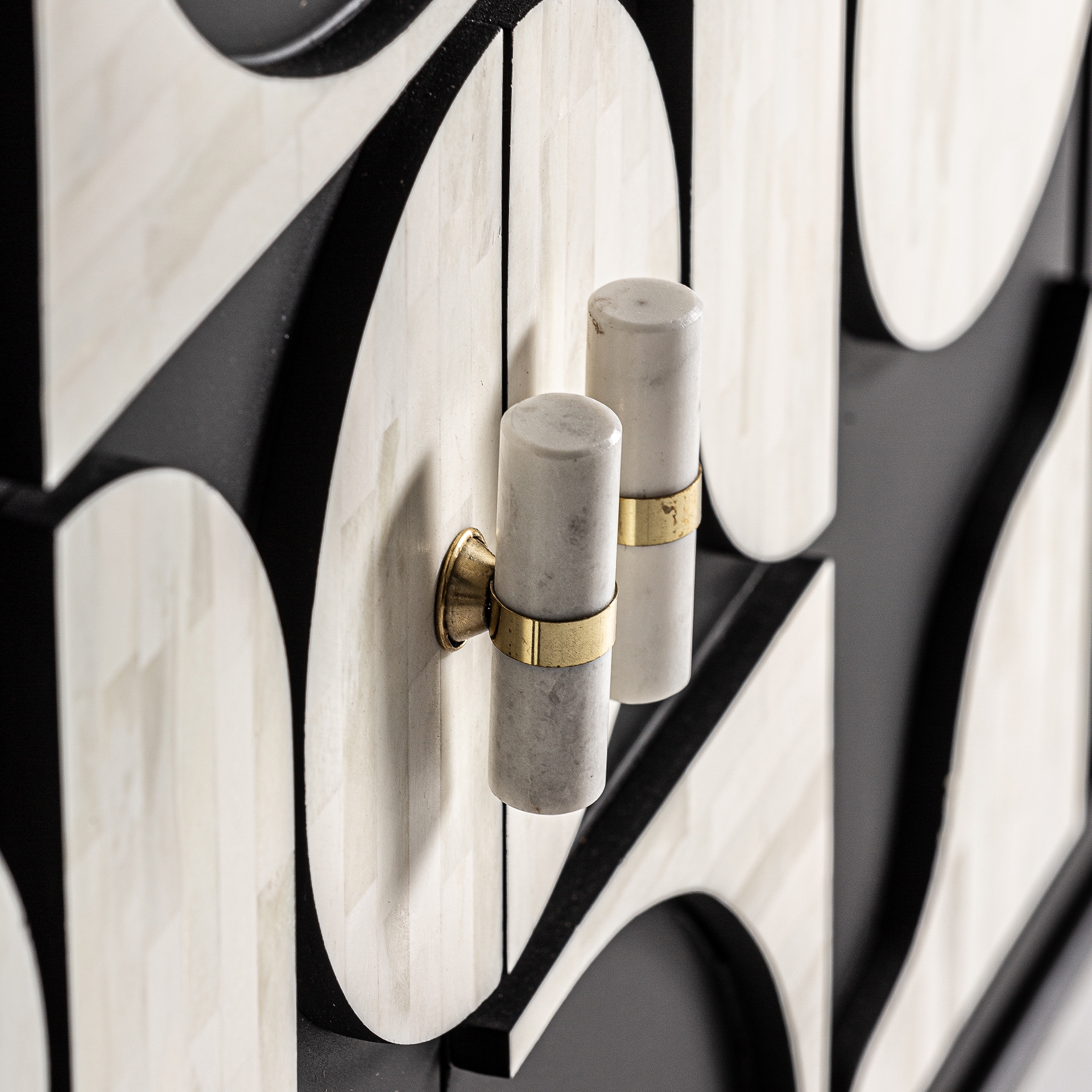 Сервант ATHY Vical