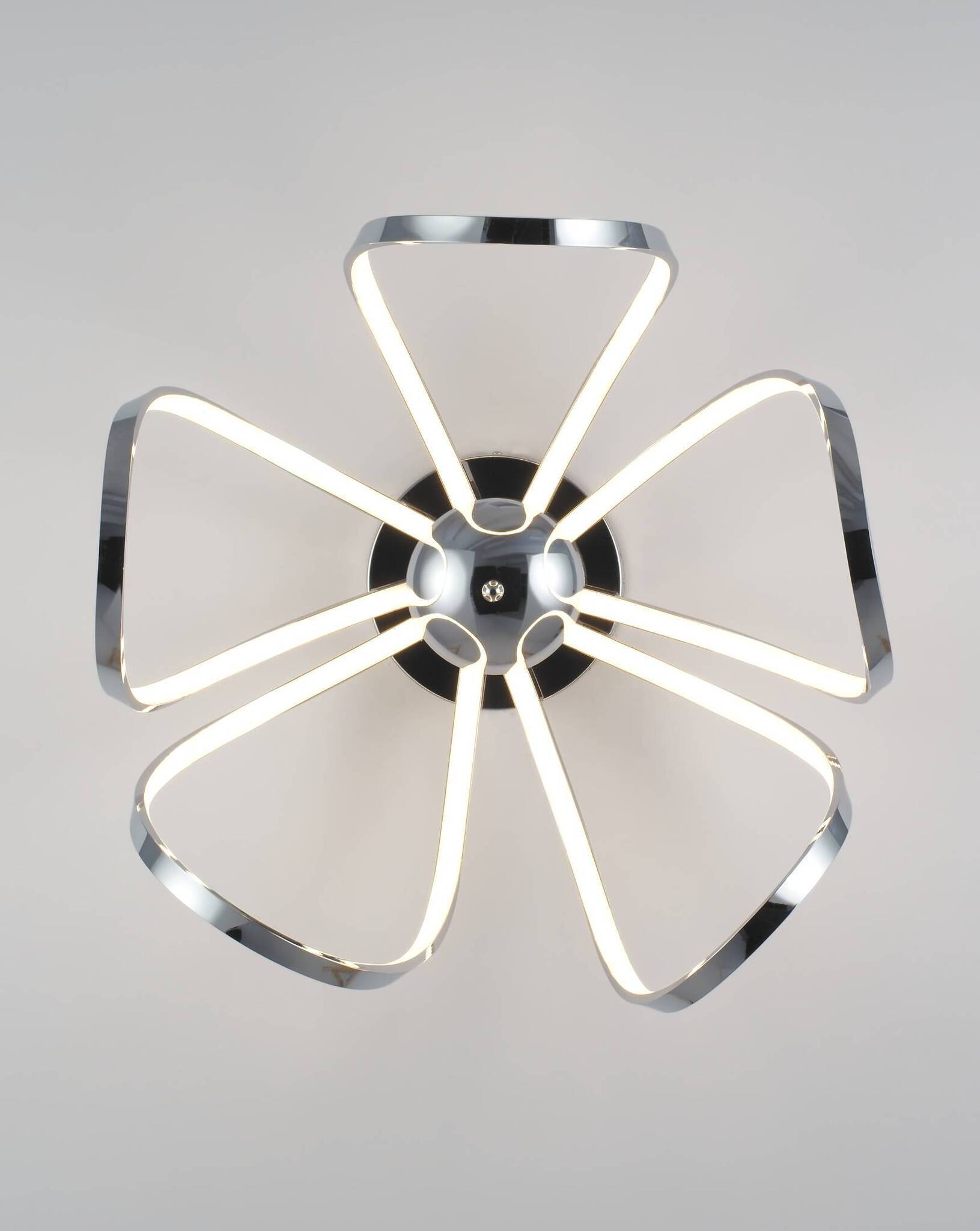 Светодиодная потолочная люстра с пультом Moderli V2840-CL Astra LED 170W