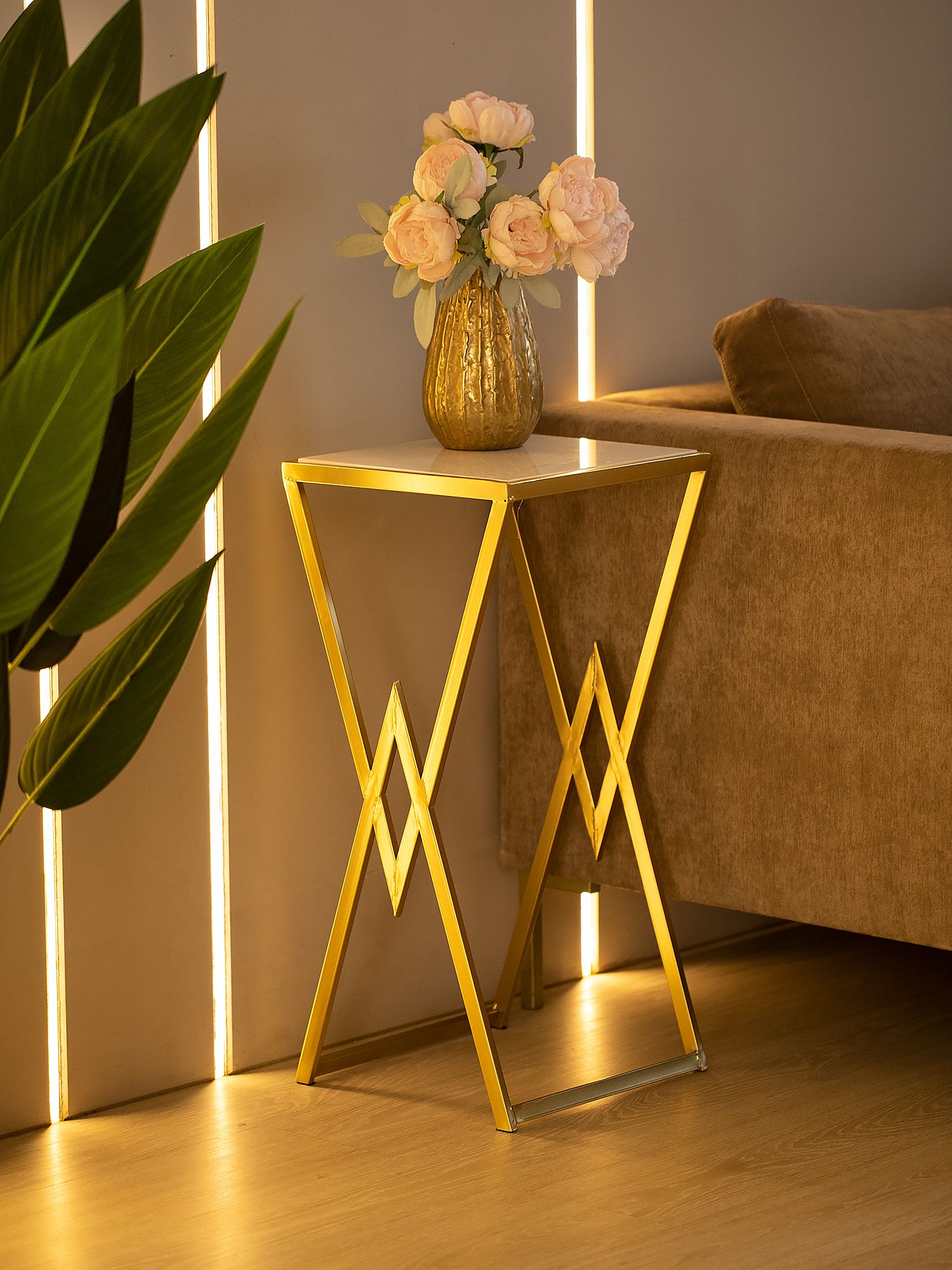 Столик приставной с белым мрамором Glasar 54-085