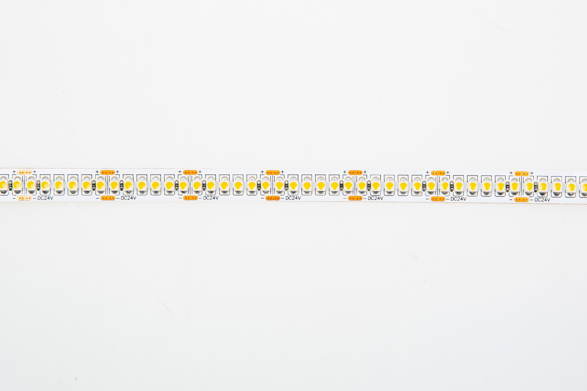 Светодиодная лента Donolux DN18331NWRA95