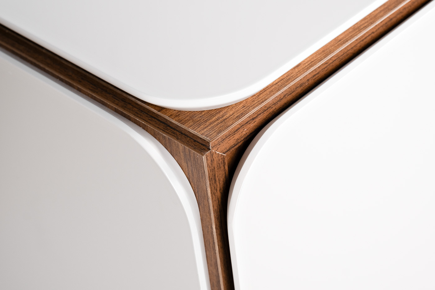 Комод белый 183*41,3*80,5 Garda Decor 40AD-01900