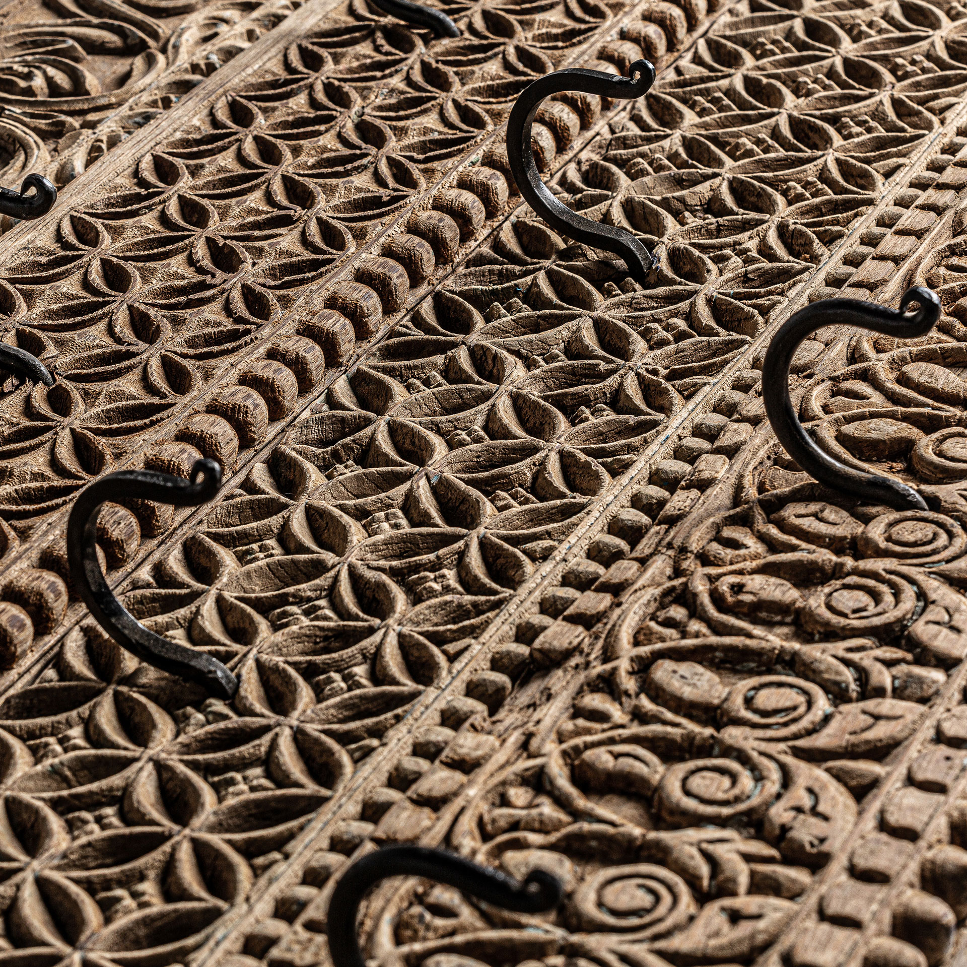 Вешалка SURT Vical