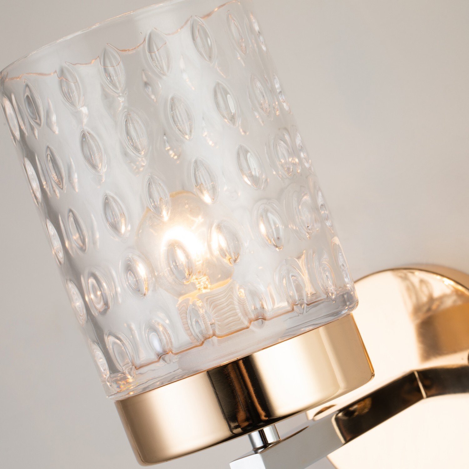 Настенный светильник Favourite 2710-1W