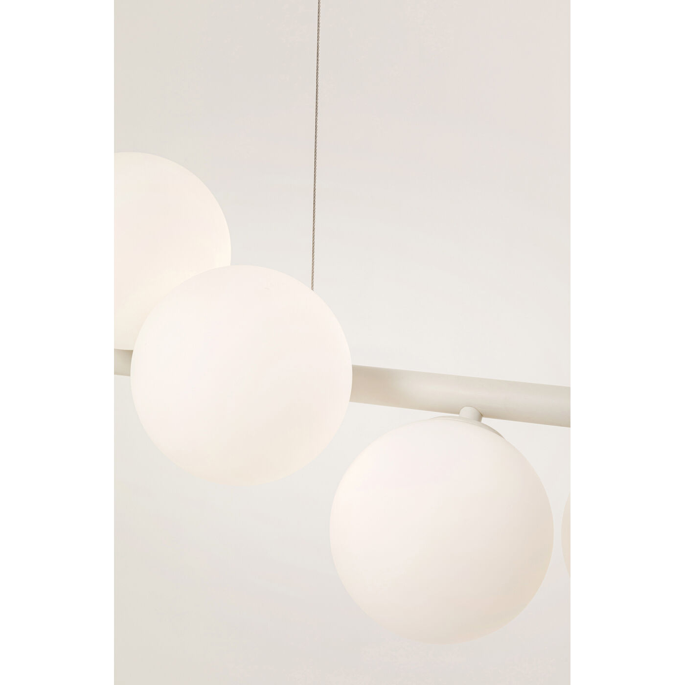 Светильник подвесной Scala Balls Milky Greige 150cm KARE 57546