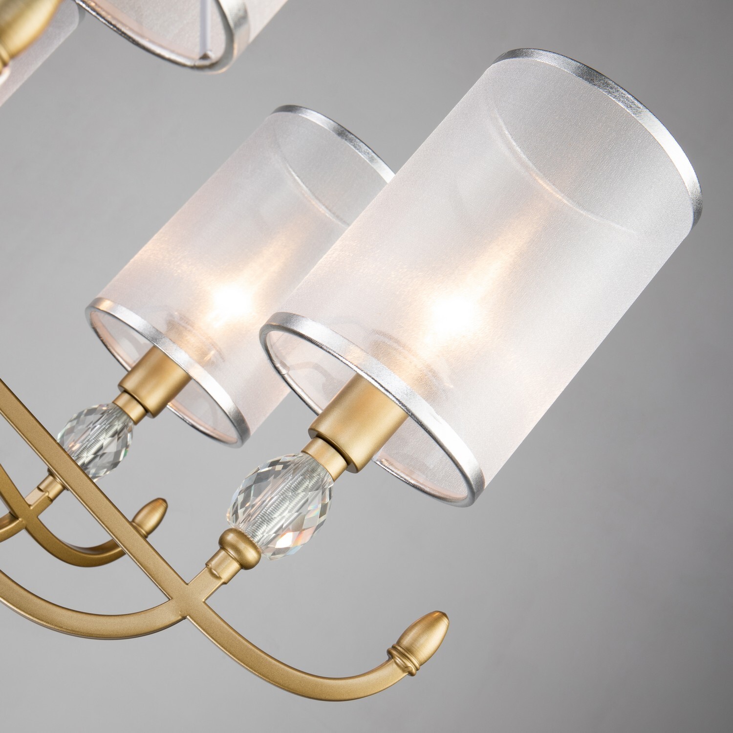 Люстра Favourite 2701-6P