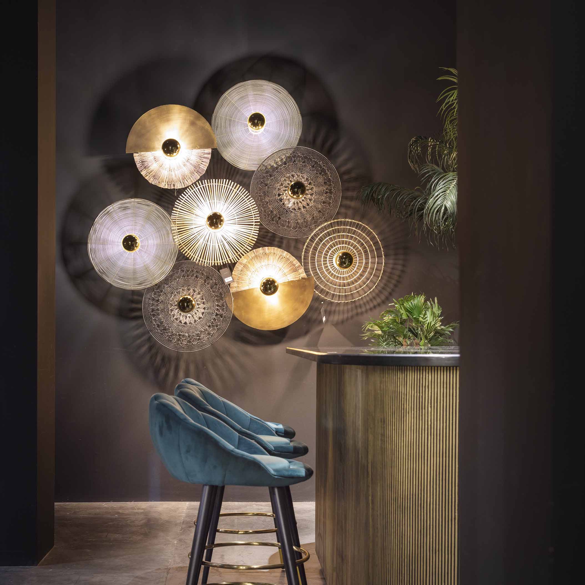 Круглый настенный светильник 28896 Vical