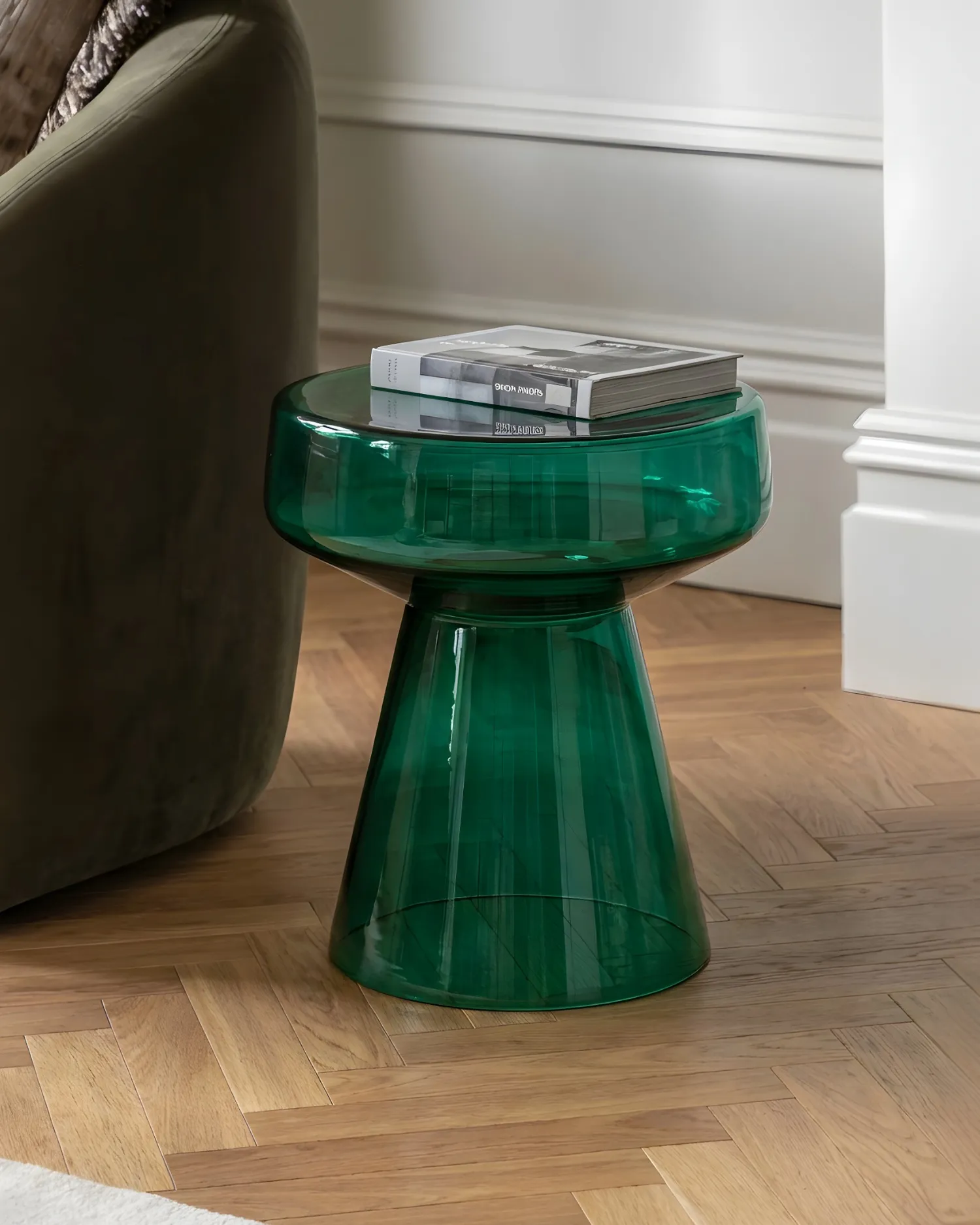 Тёмно-зелёный приставной столик Флумс Louvre Home P3118XE