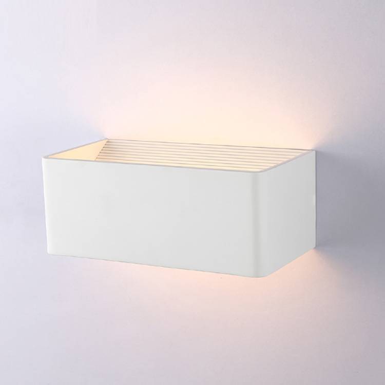 Светодиодный настенный светильник Moderli V1870-WL Slim LED*5W