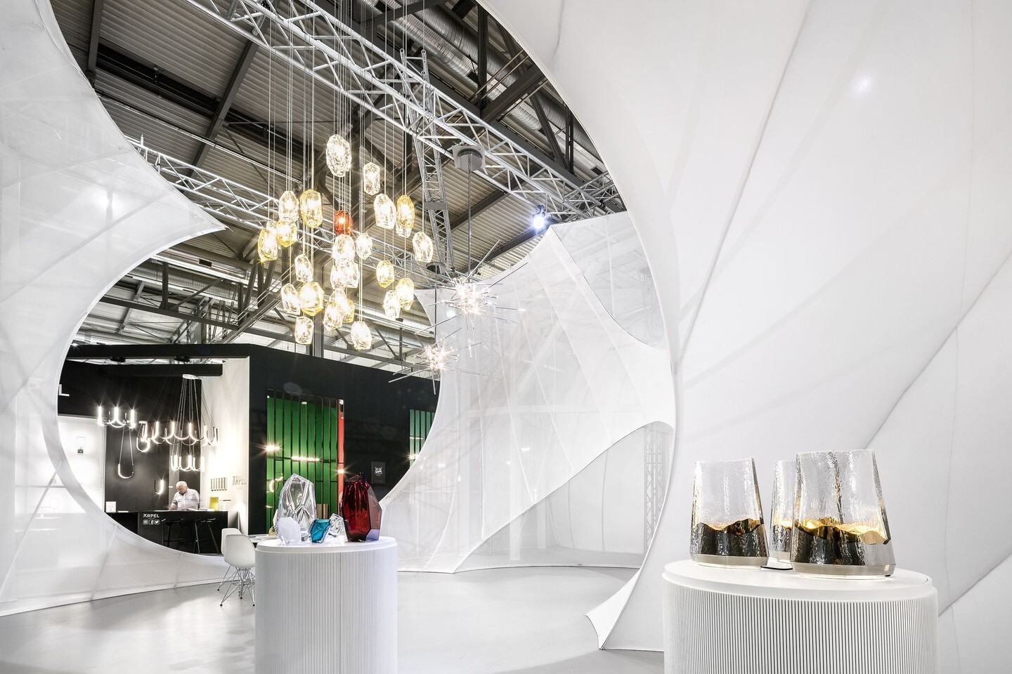 Настольная лампа LASVIT Flux