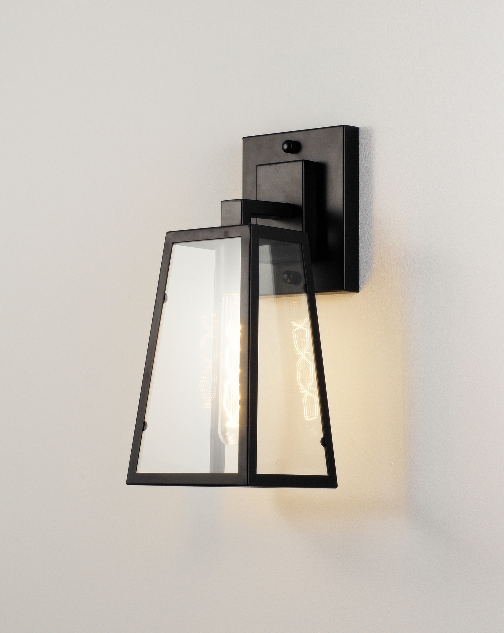 Настенный светильник Moderli V1641-1W Dio 1*E27*60W