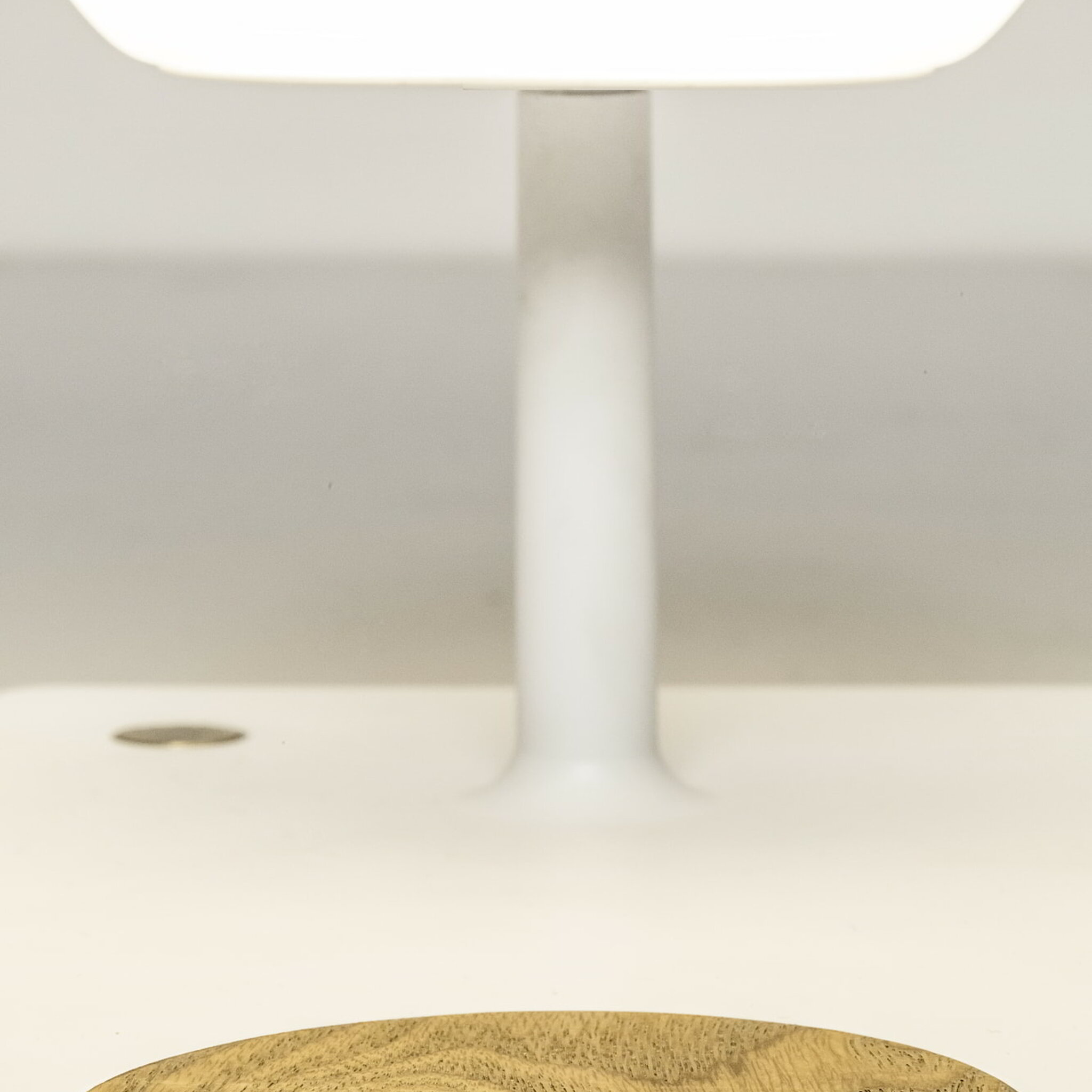 Бра с левой полкой Niko LED белое 6W 3000K INDUCCION Faro