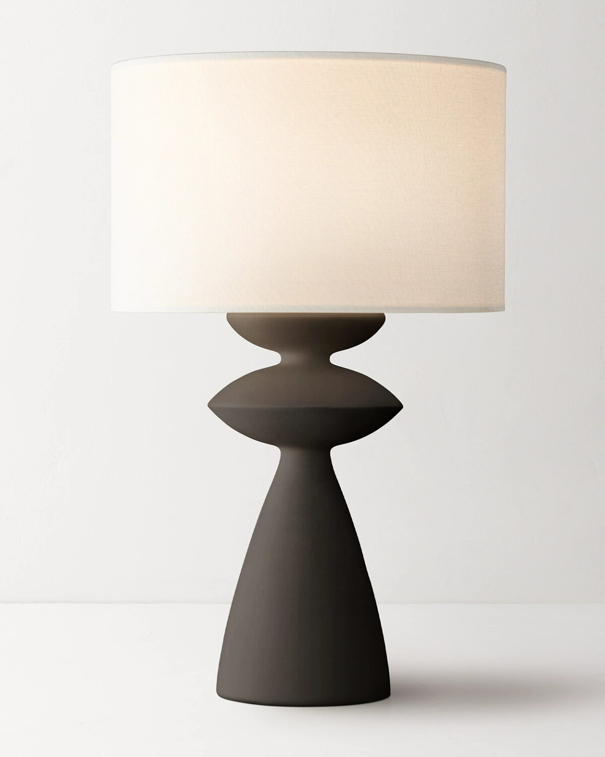 Черная настольная лампа Анза Louvre Home 3115TB