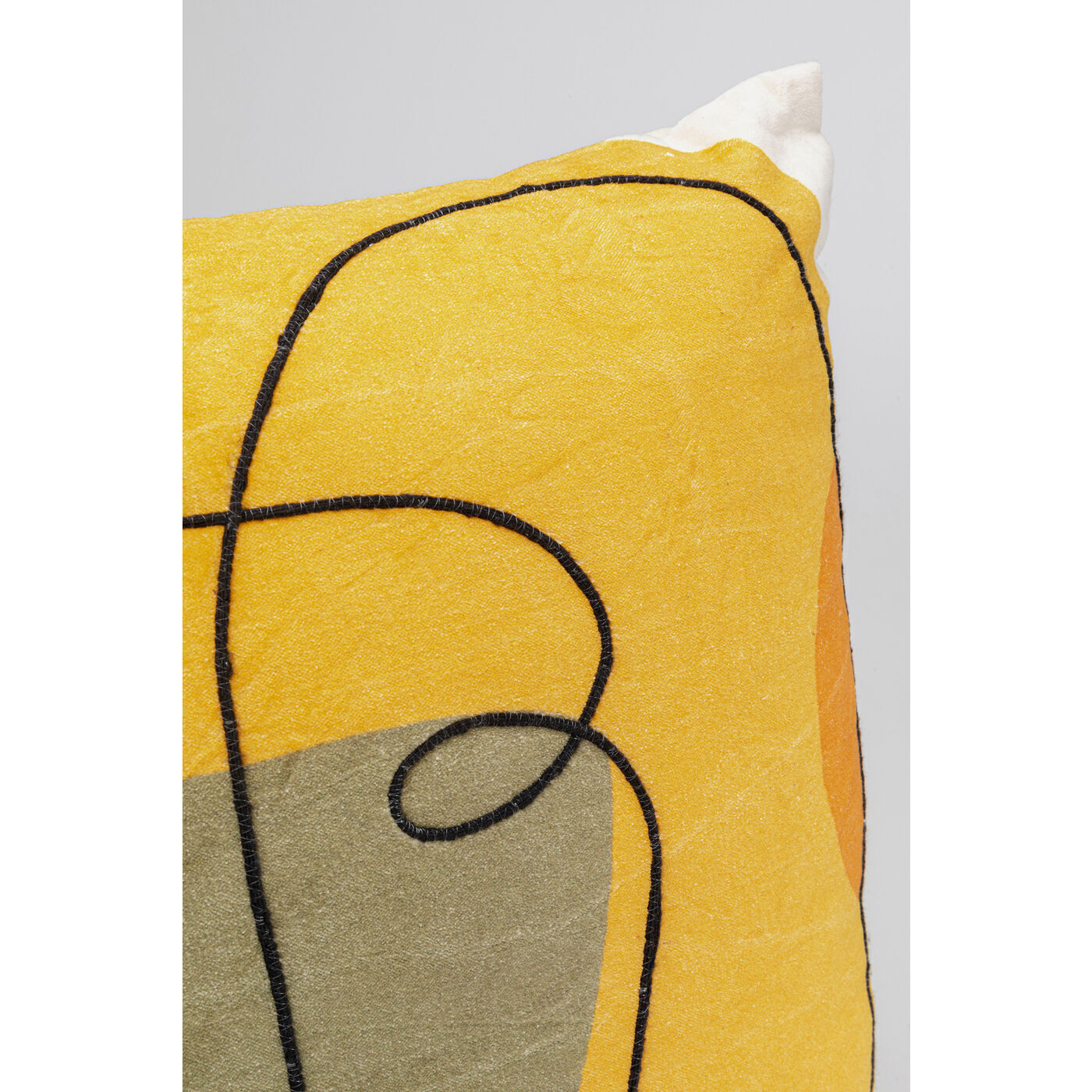 Подушка KARE Faces 54529