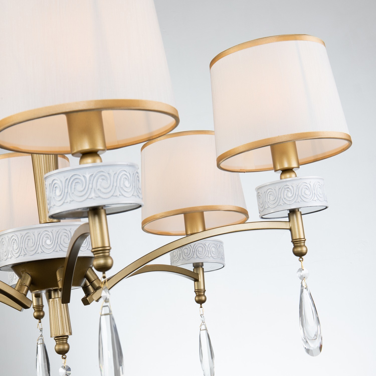 Люстра Favourite 2706-6P