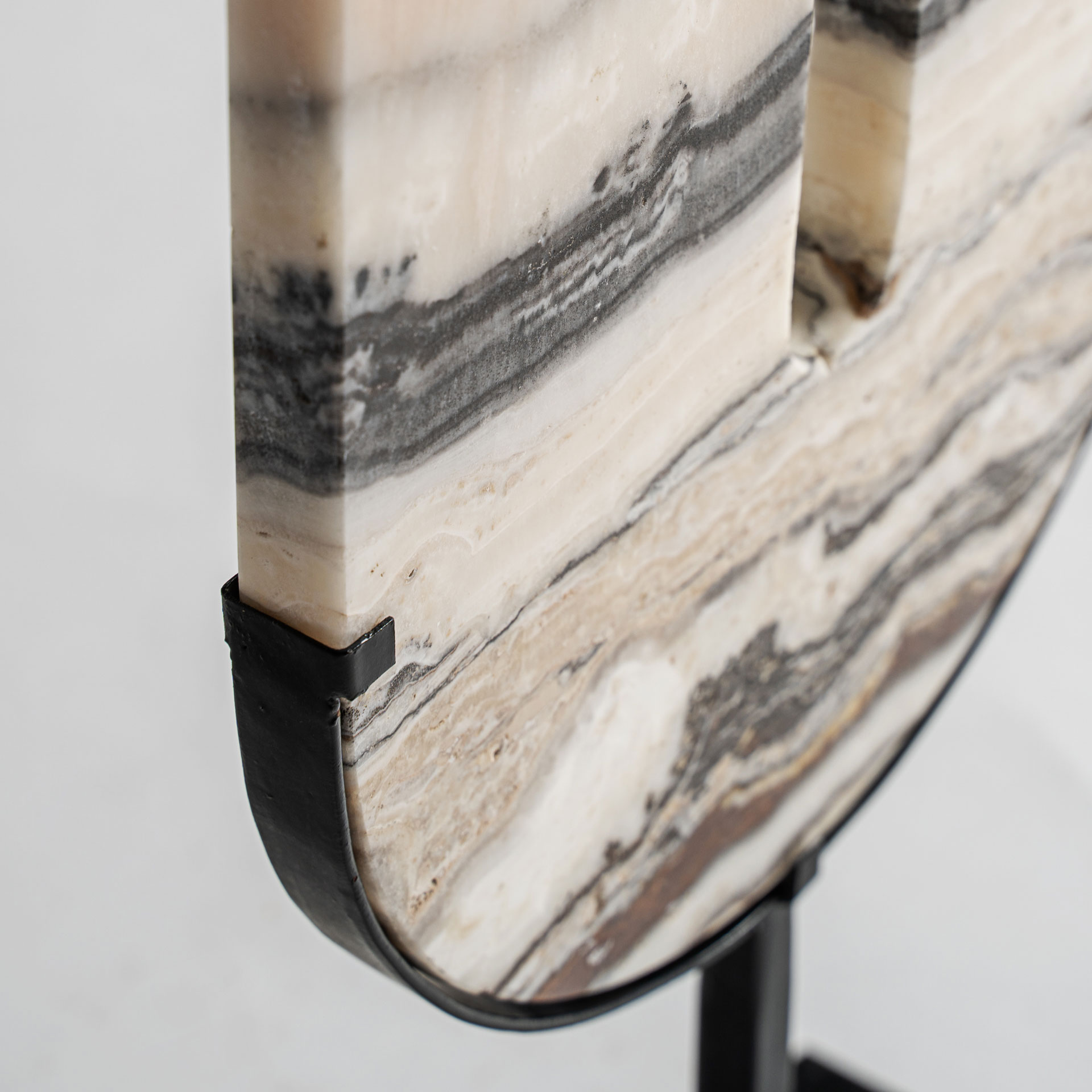 Декоративная фигура 36625 Vical