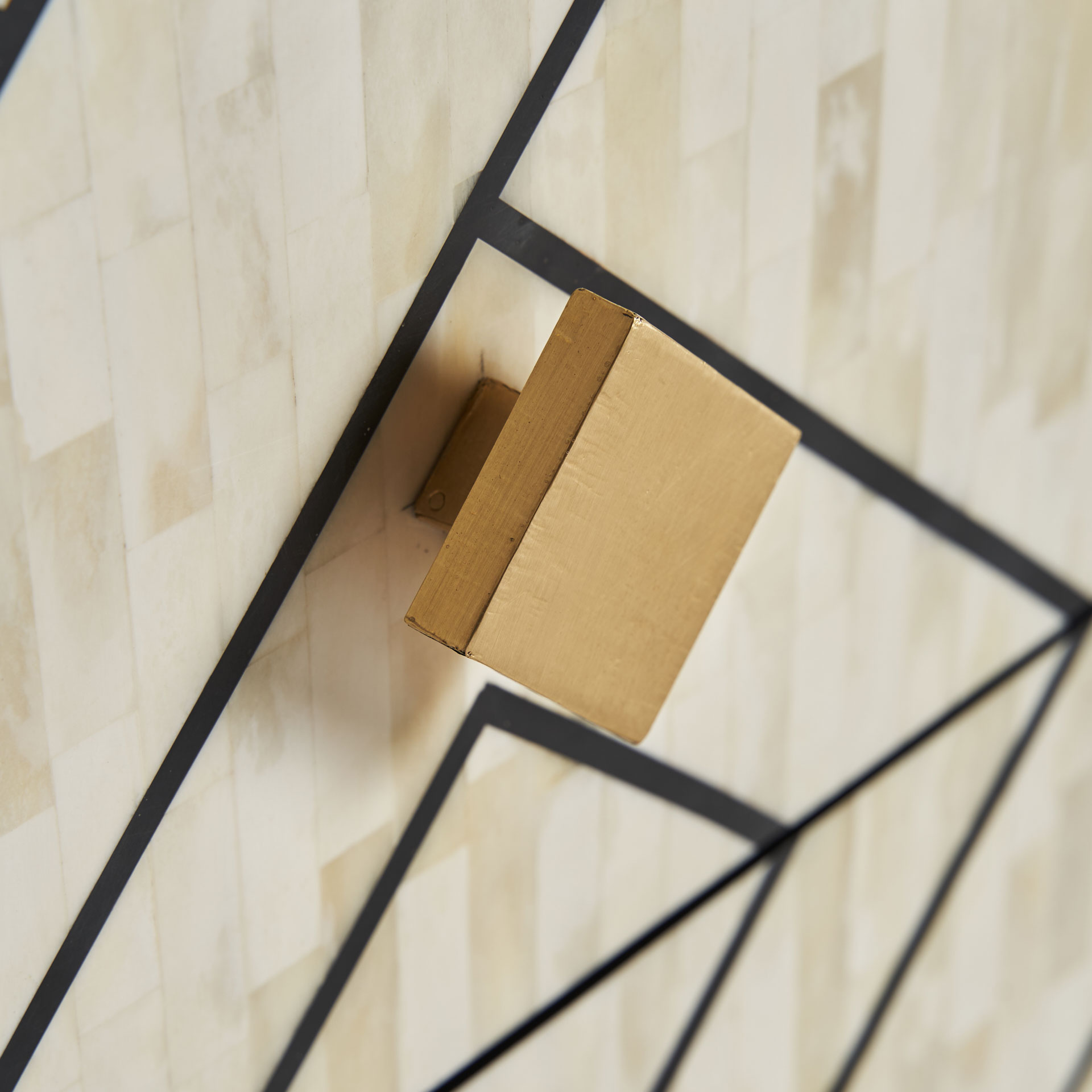 Подставка под телевизор CHARMES Vical