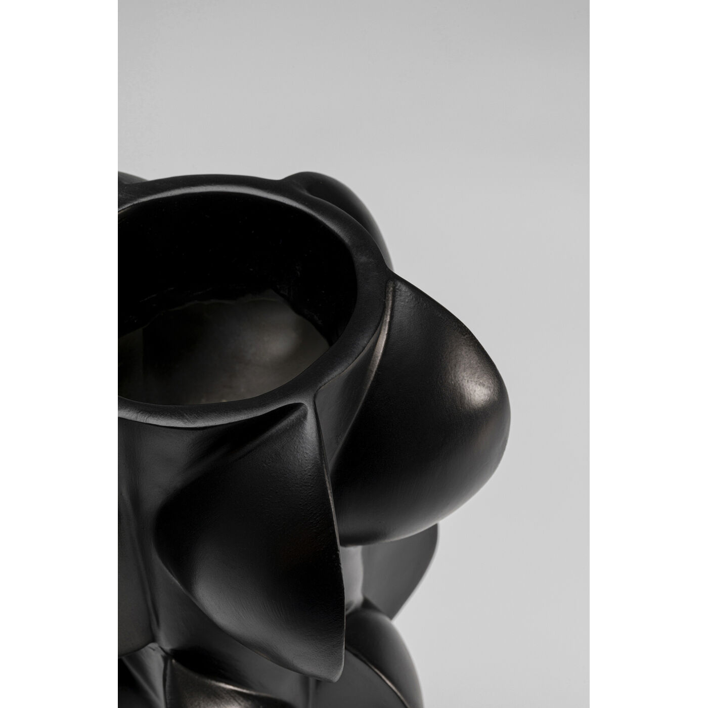 Ваза Viento Black 35cm KARE 56710