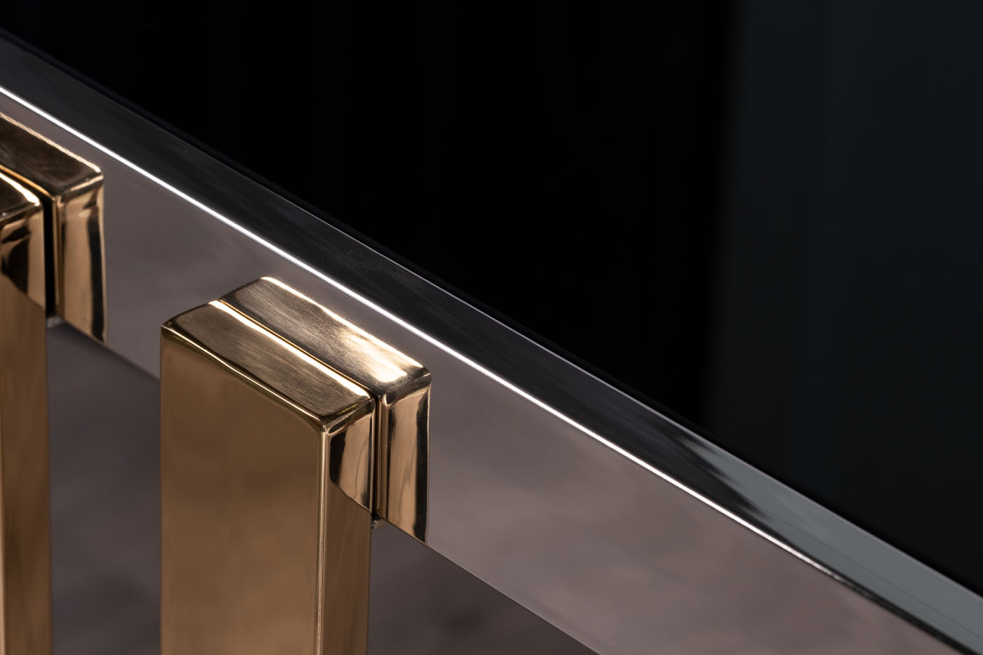 Консоль черное стекло/хром/золото Garda Decor 47ED-20900